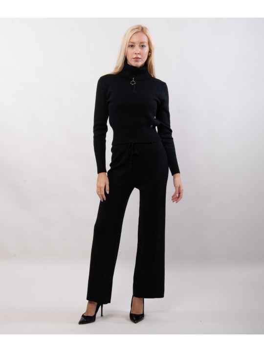 completo maglia e pantalone