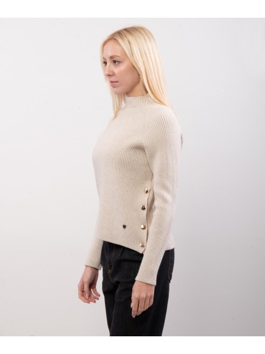 Maglione con bottoni laterali