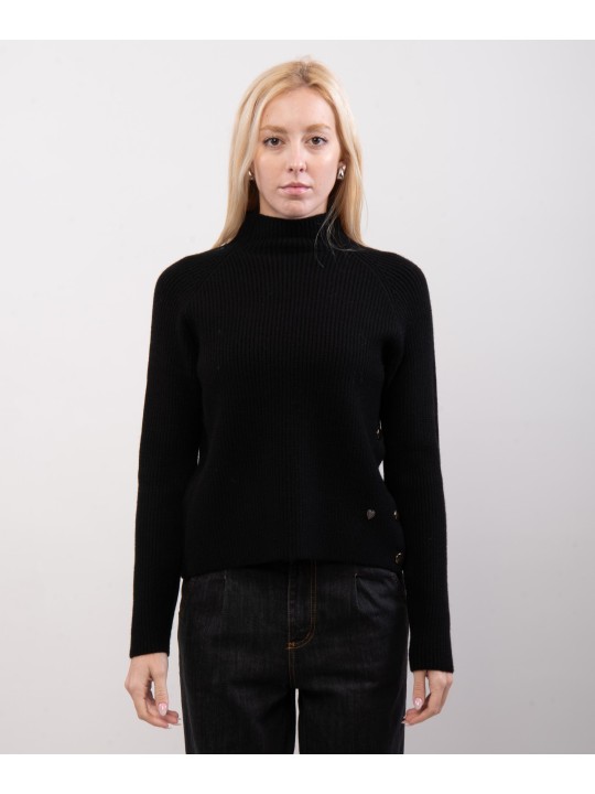 Maglione con bottoni laterali