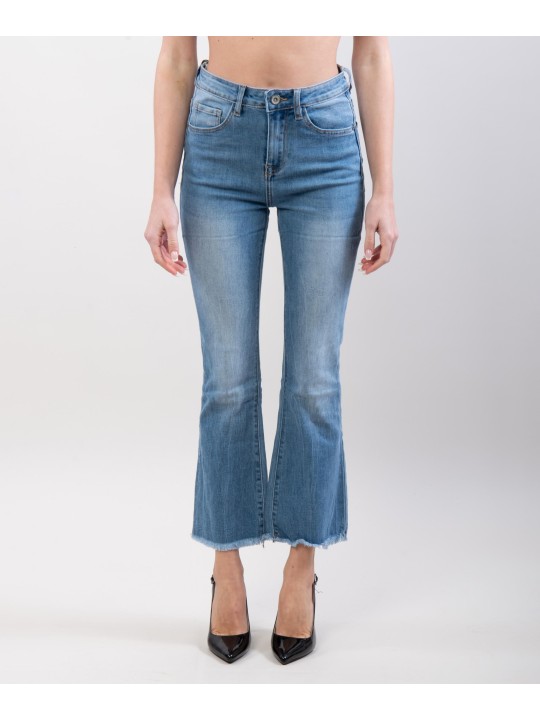 Jeans a zampa con frange