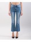Jeans a zampa con frange