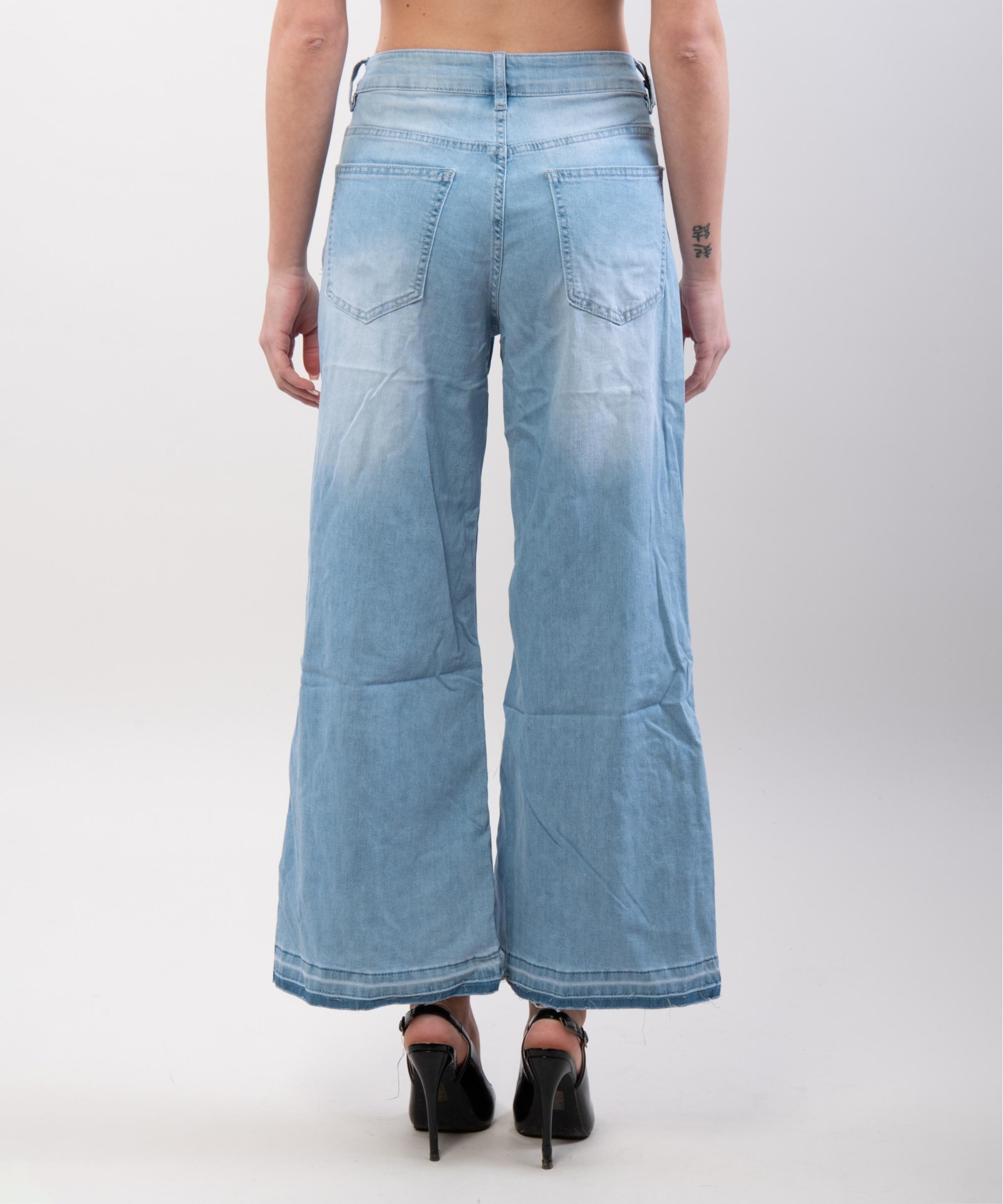 jeans a zampa lungo