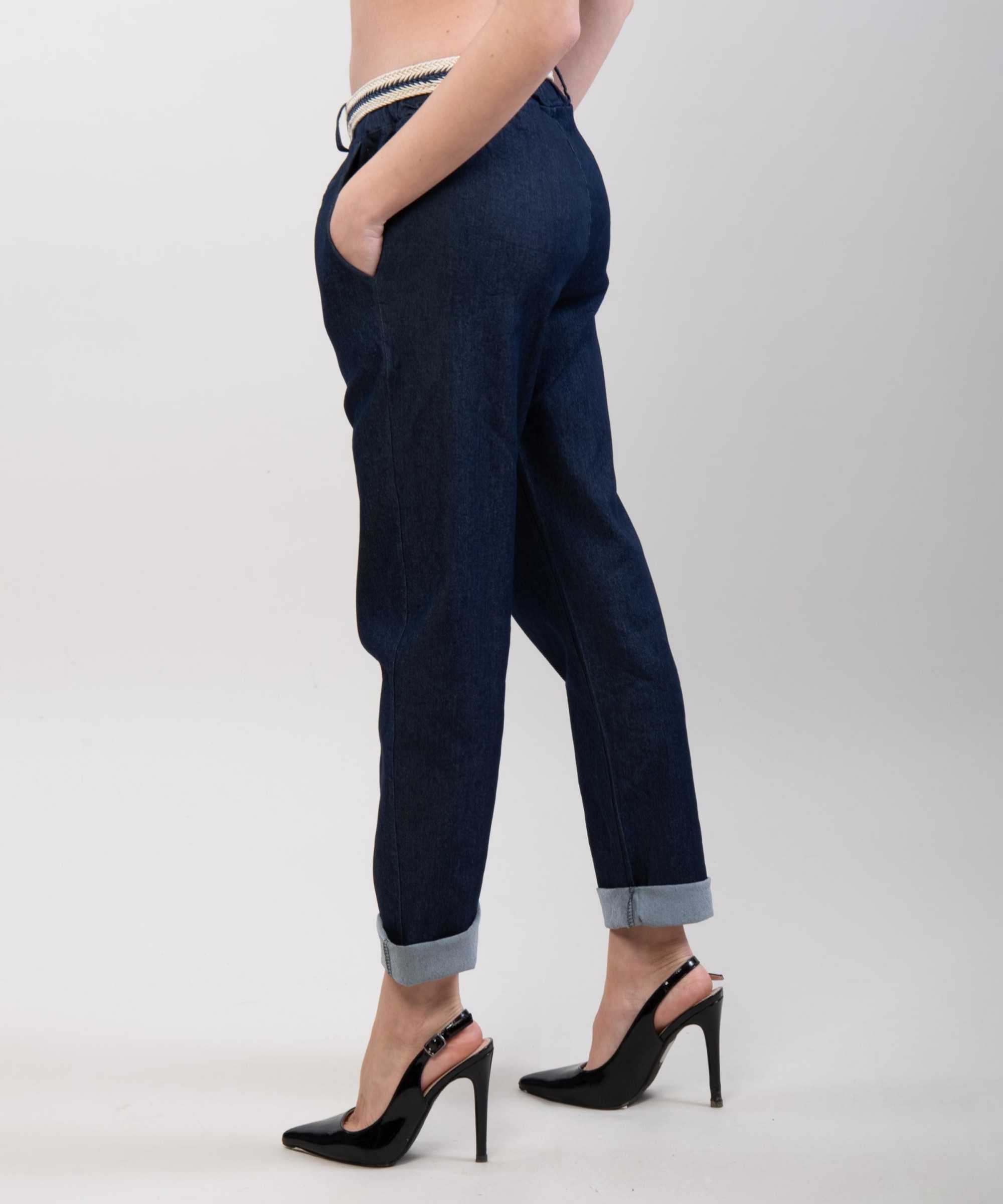 pantaloni jeans