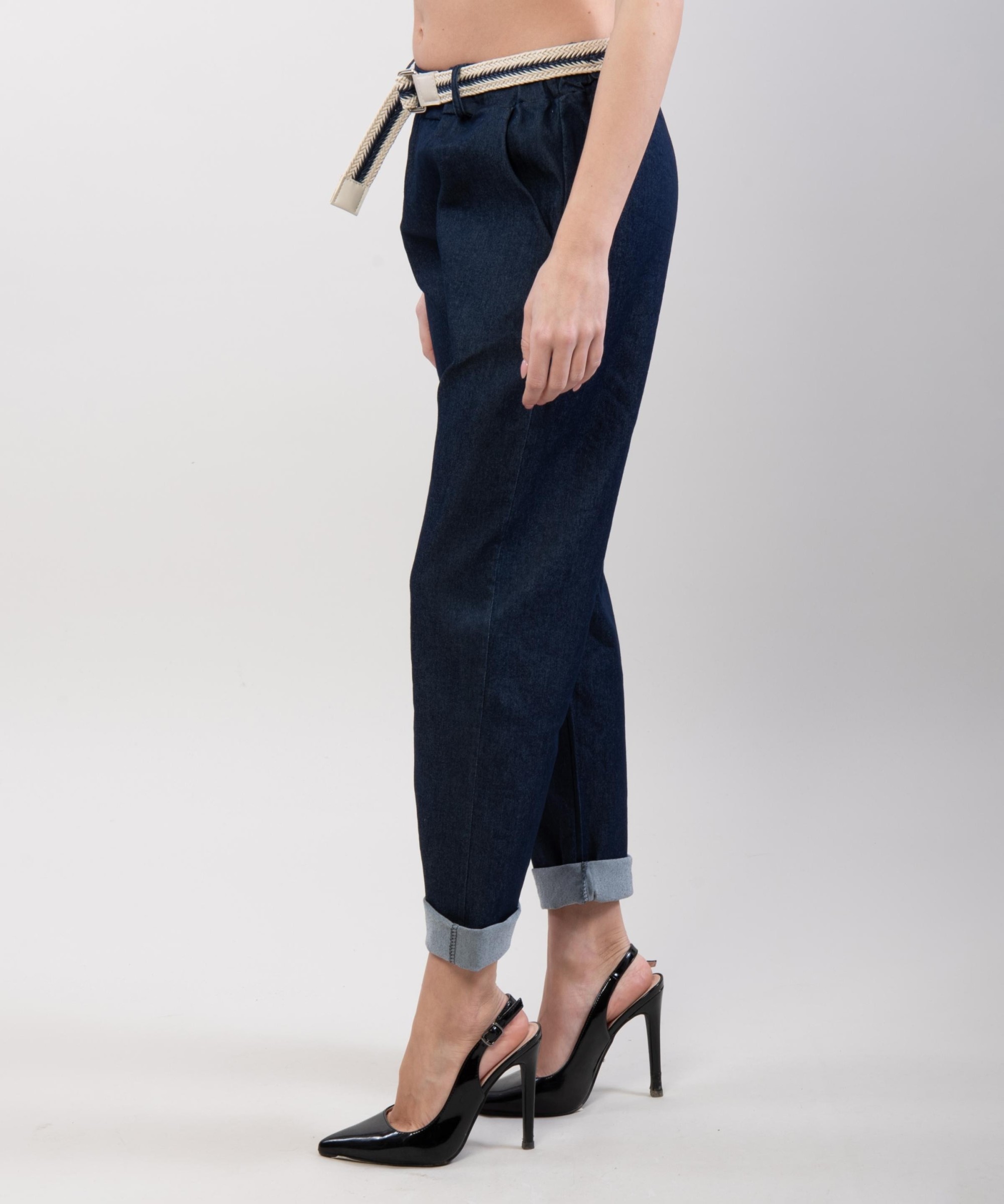 pantaloni jeans