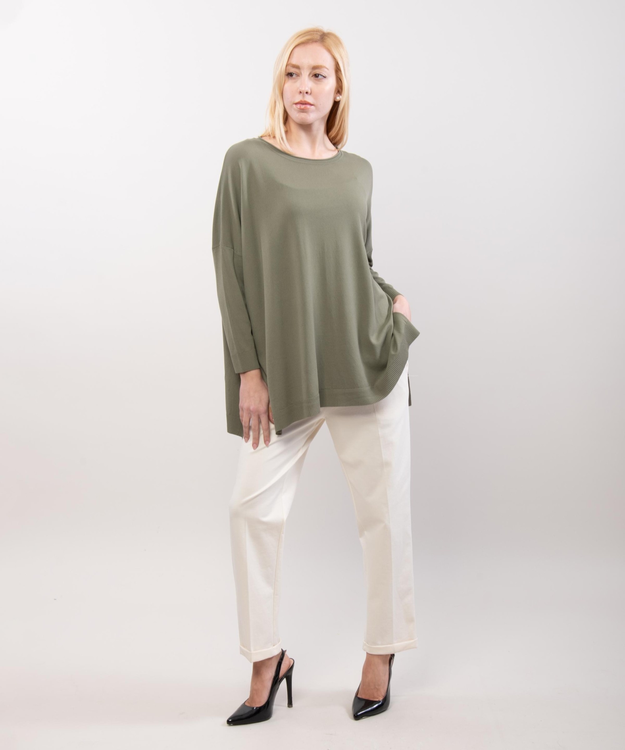 Maglia con Spacchi Laterali