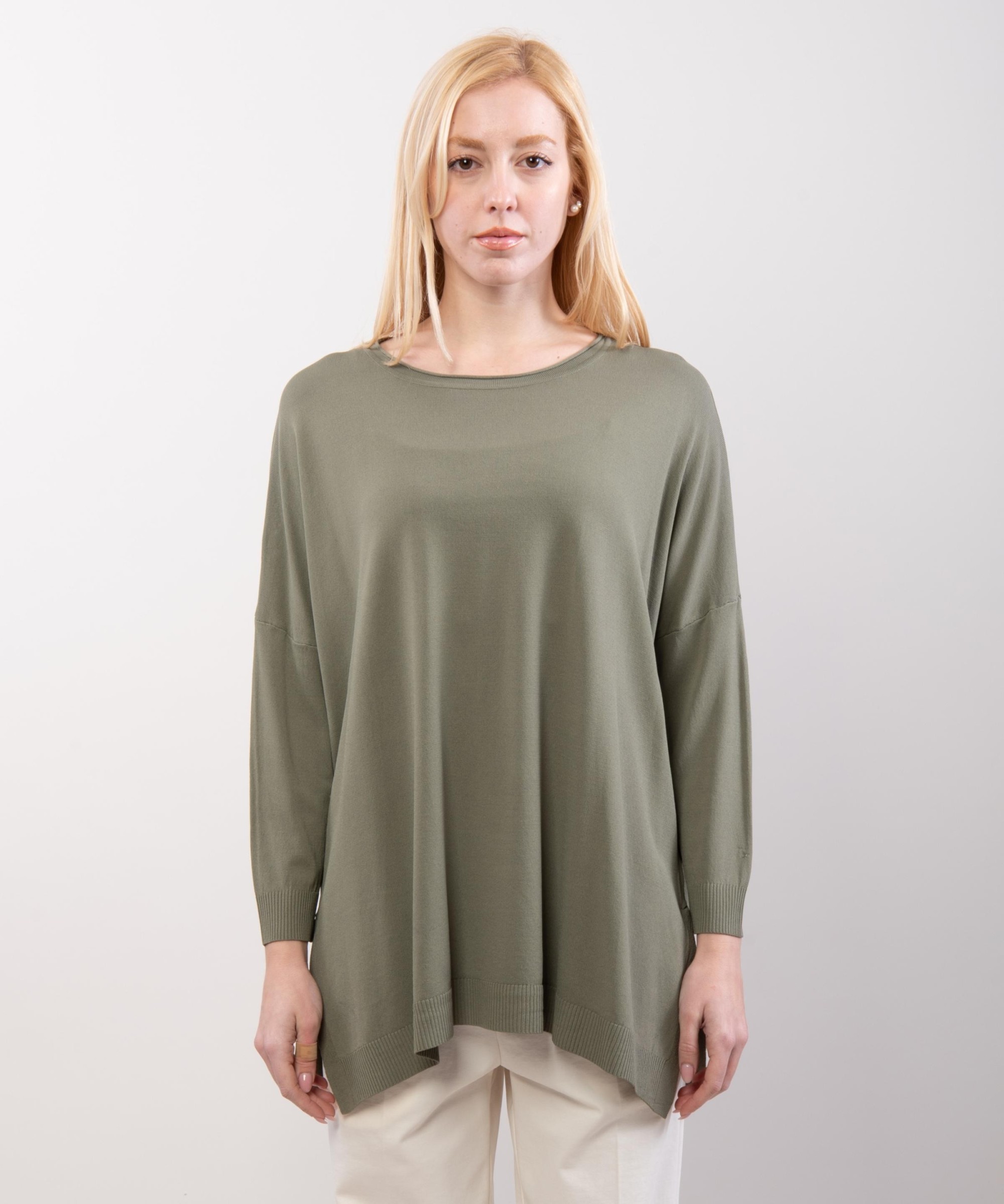 Maglia con Spacchi Laterali