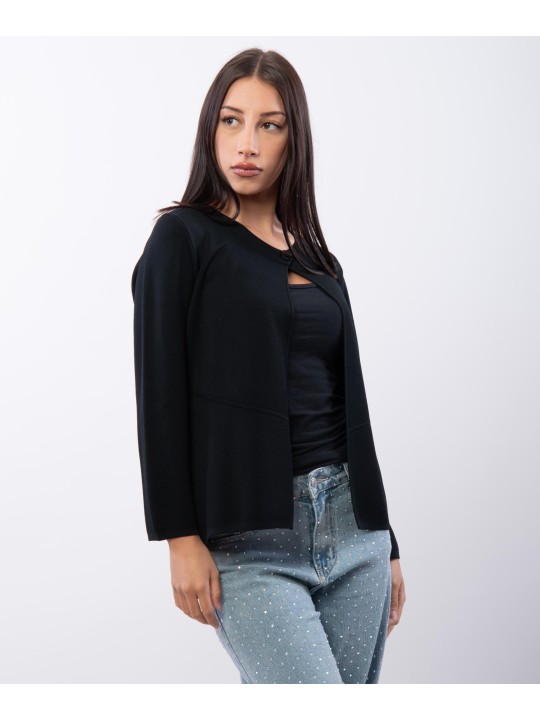 Copri spalle in maglia con bottone