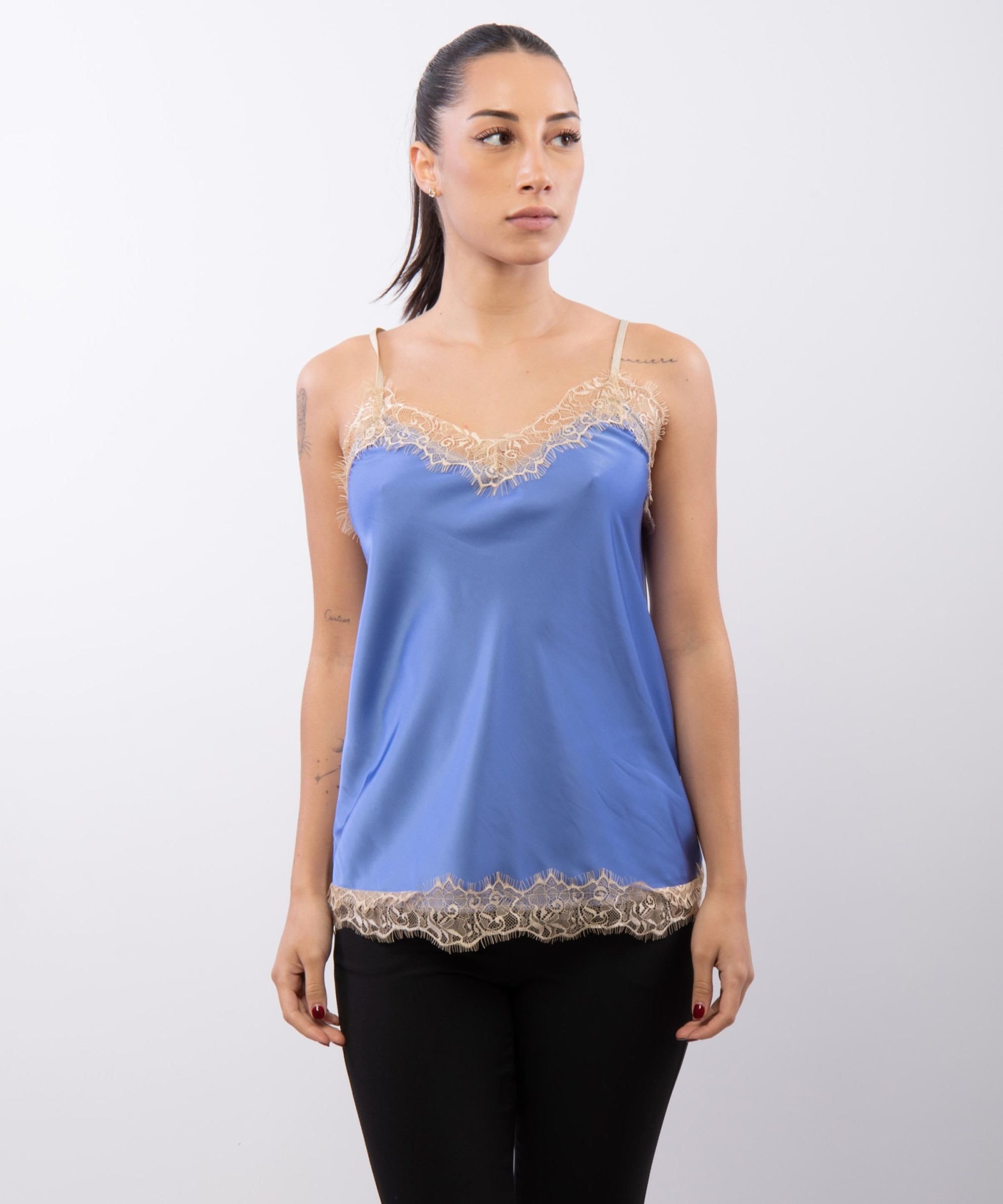 Top Scollo V Pizzo