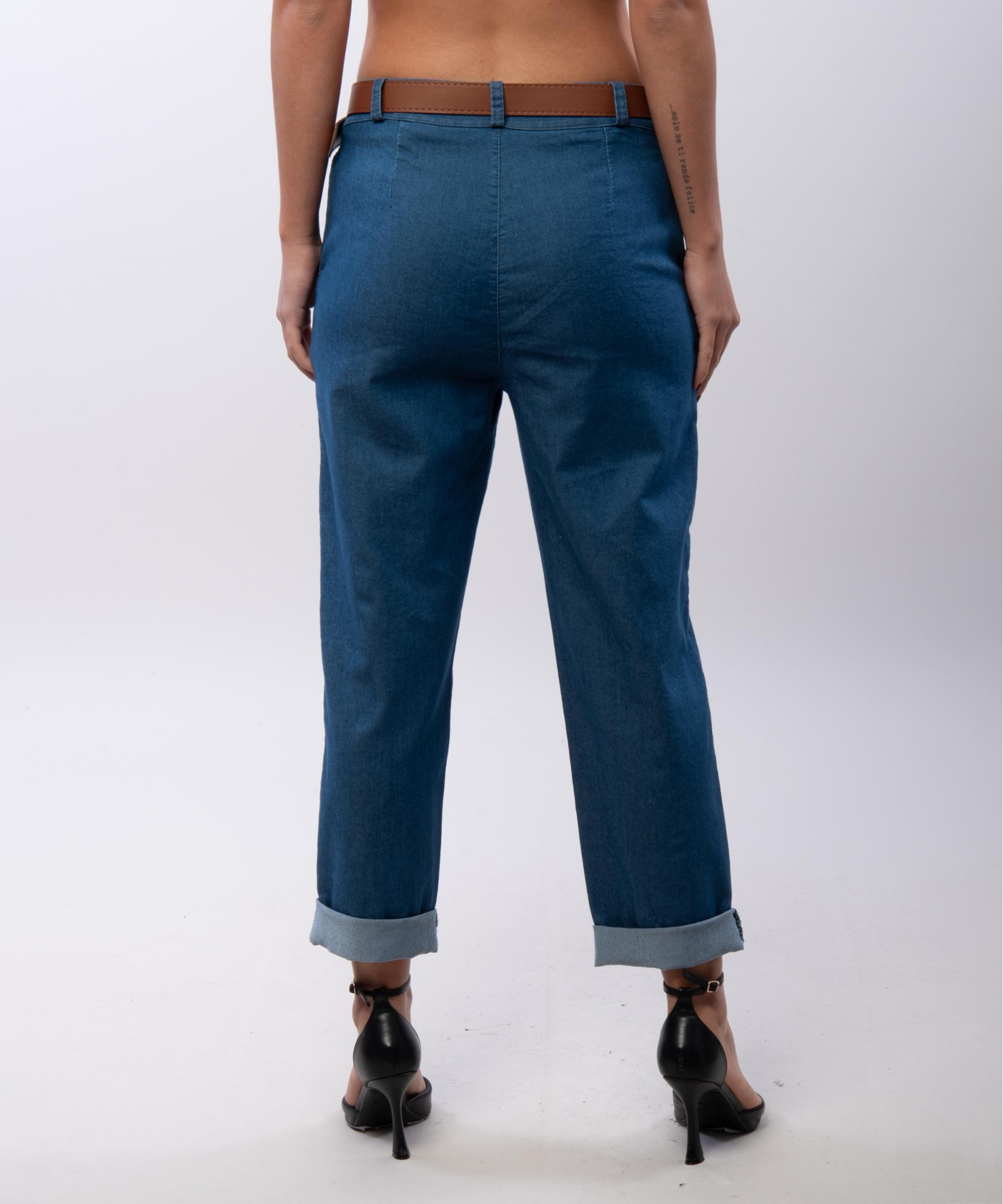 Jeans Baggy con Cintura