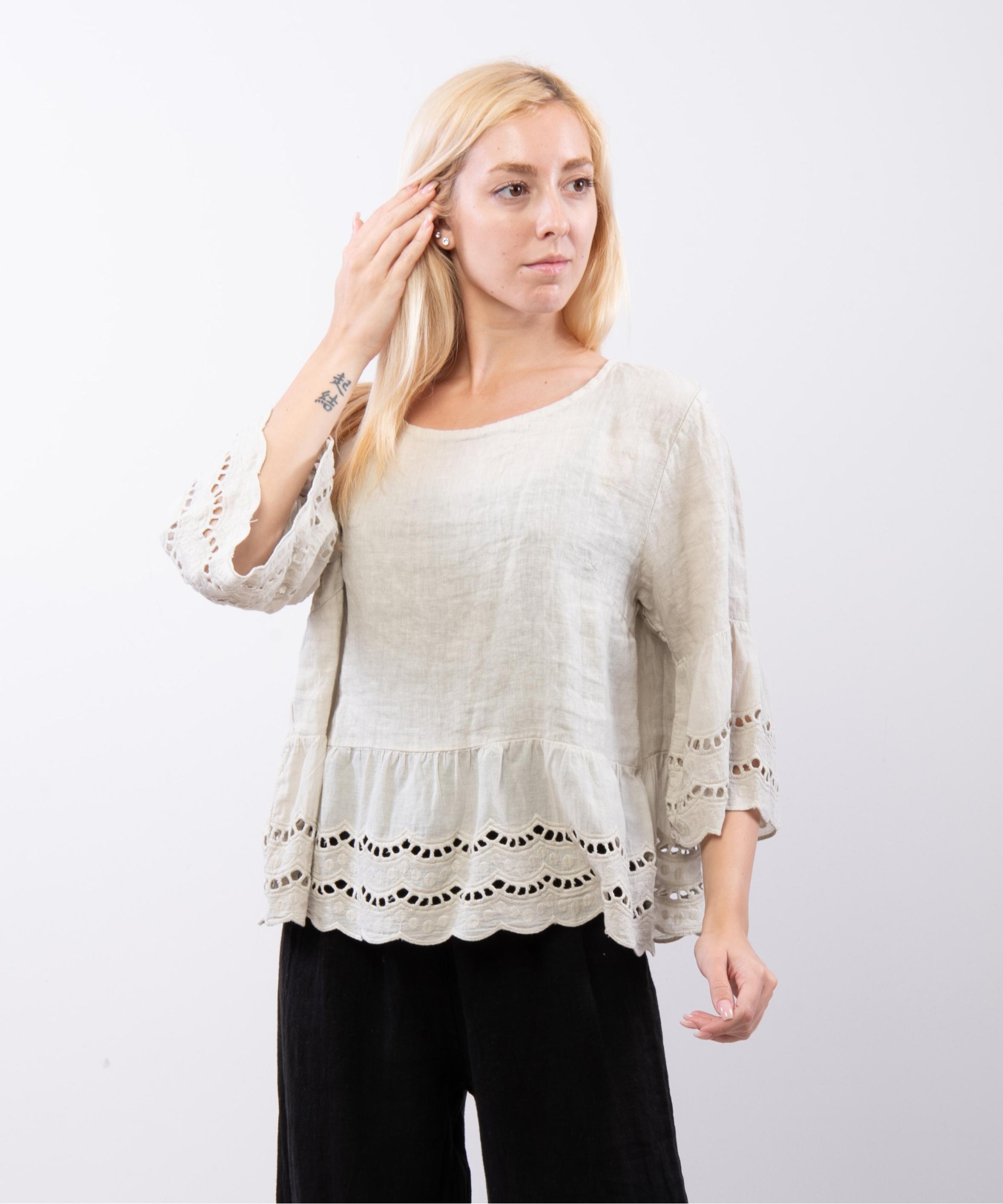 maglia con pizzo