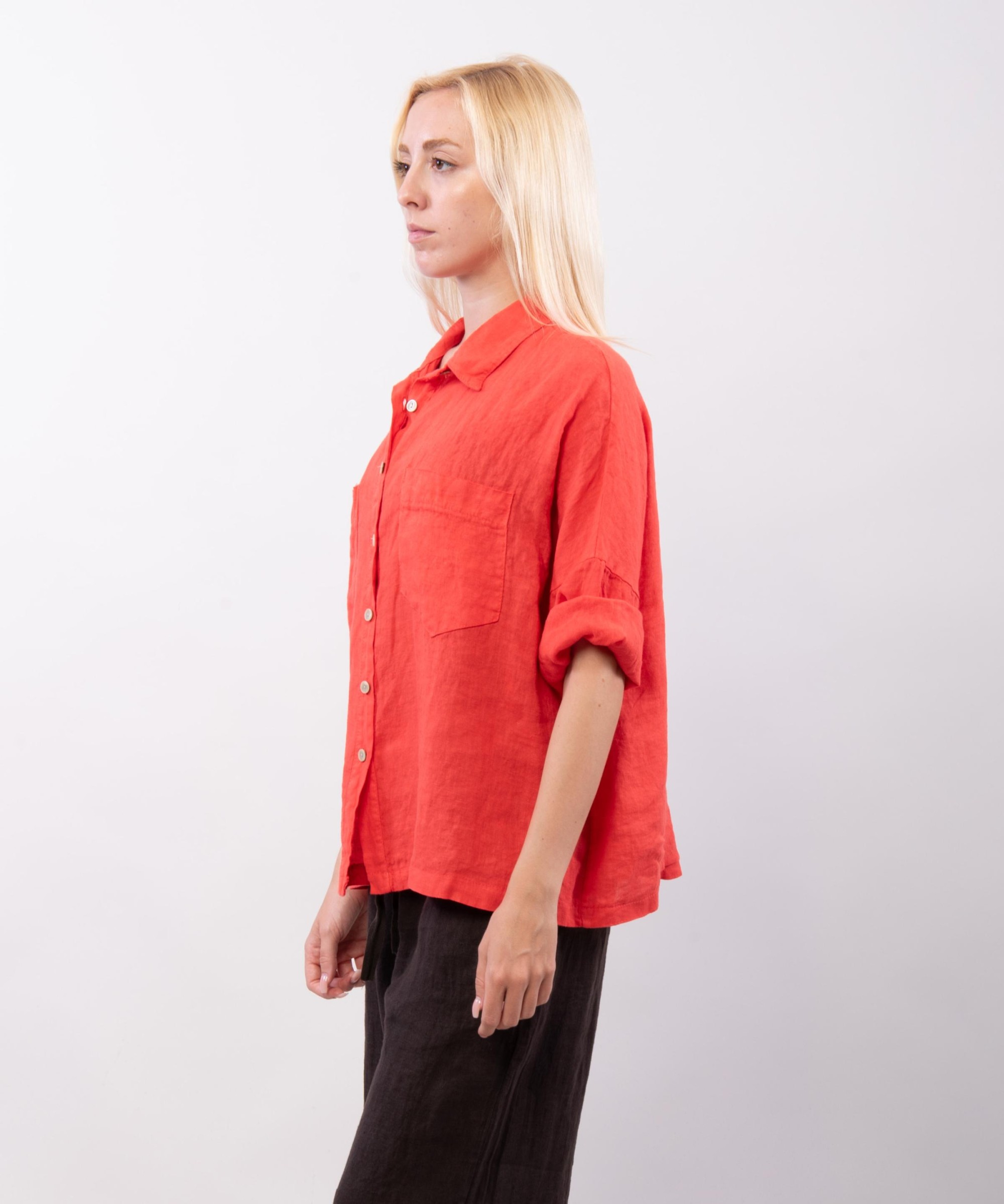 camicia con tasche davanti