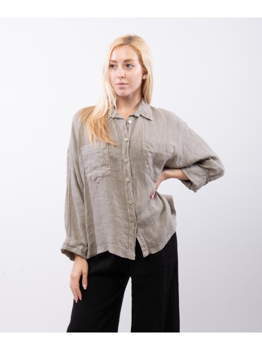 camicia con tasche davanti