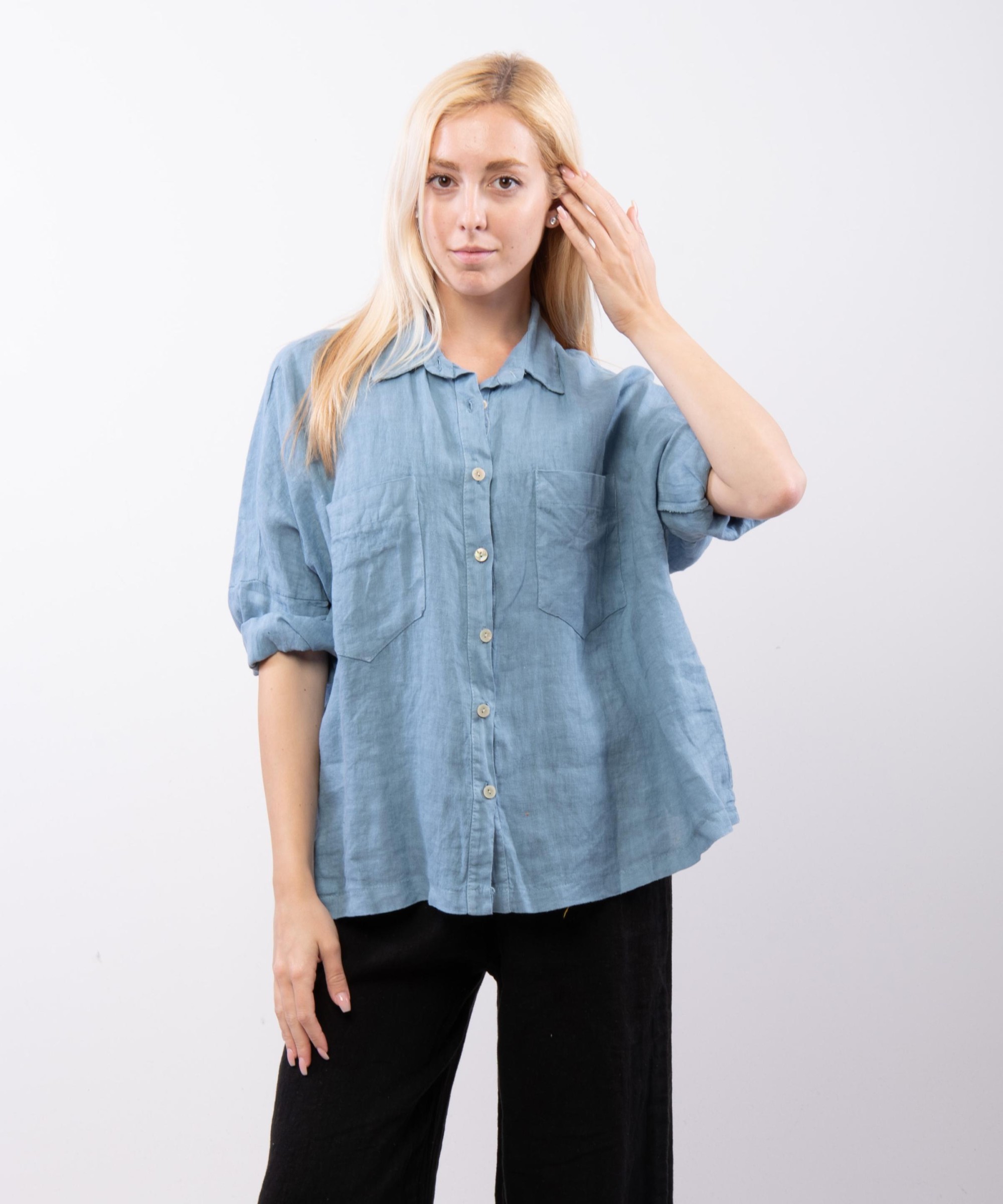 camicia con tasche davanti