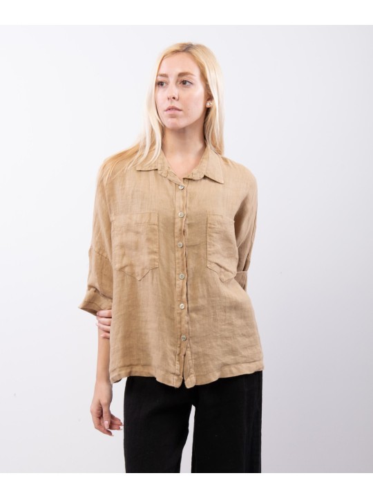 camicia con tasche davanti