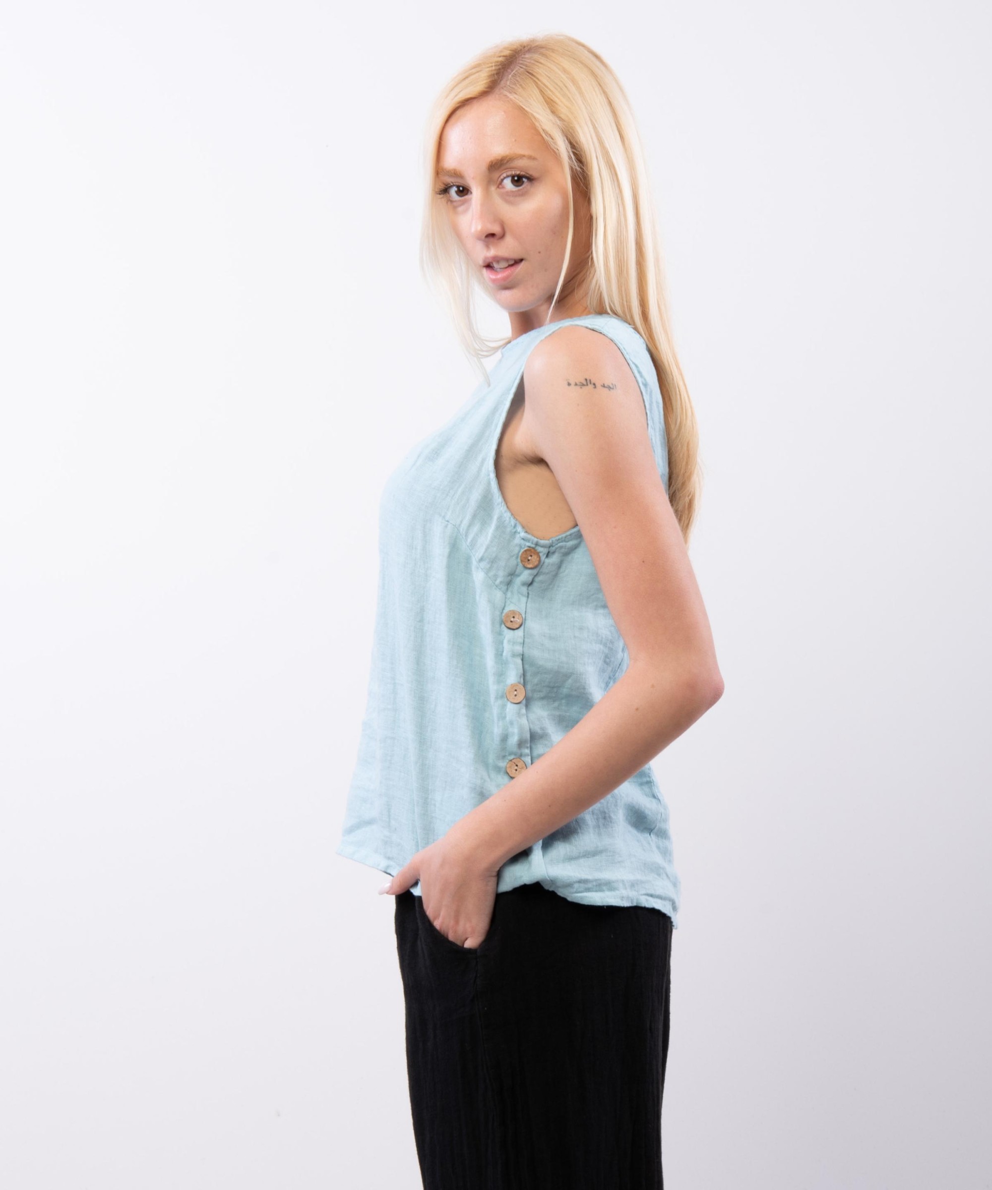 Top di Lino con Bottoni Laterali