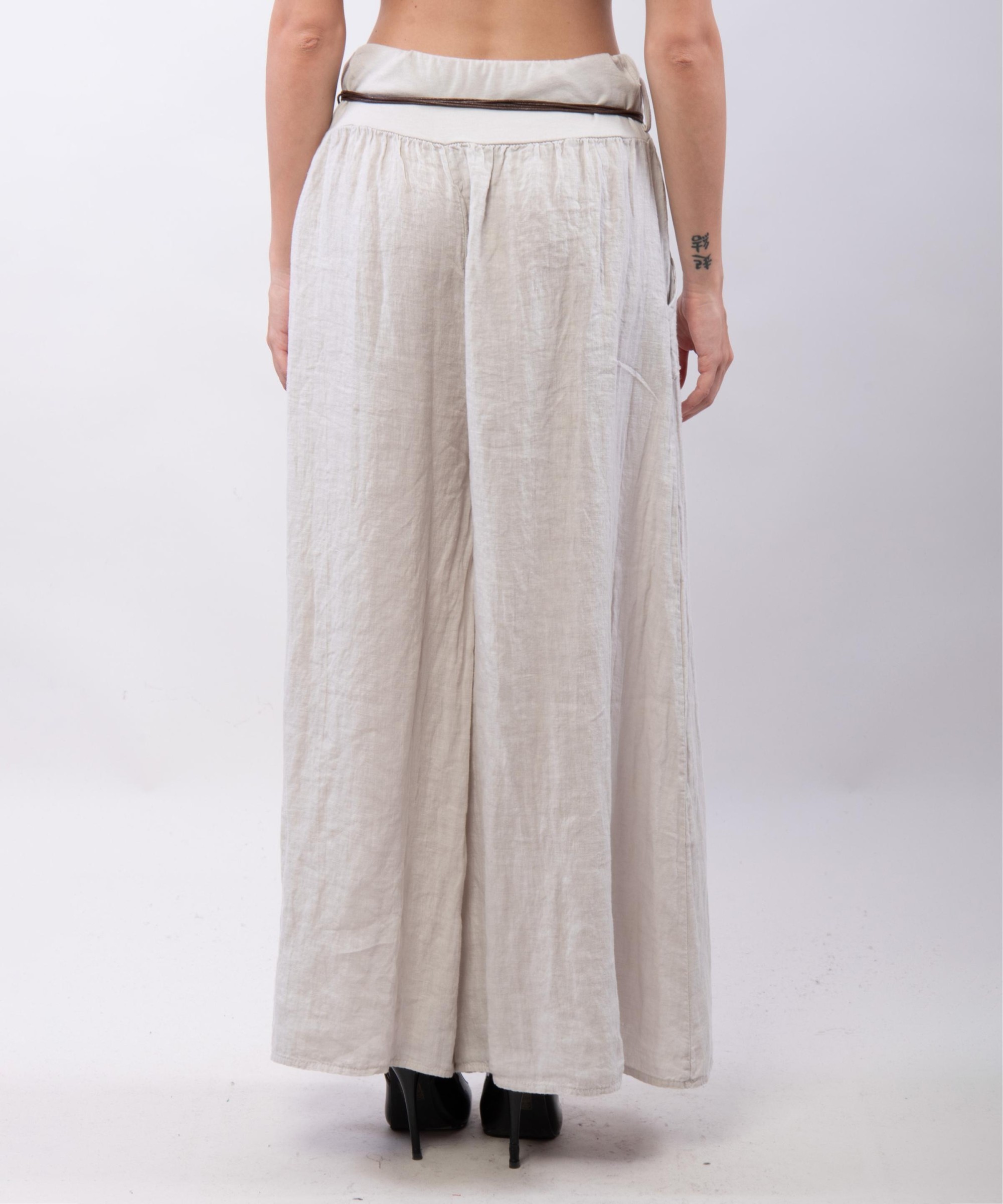 pantalone a palazzo in lino con cintura
