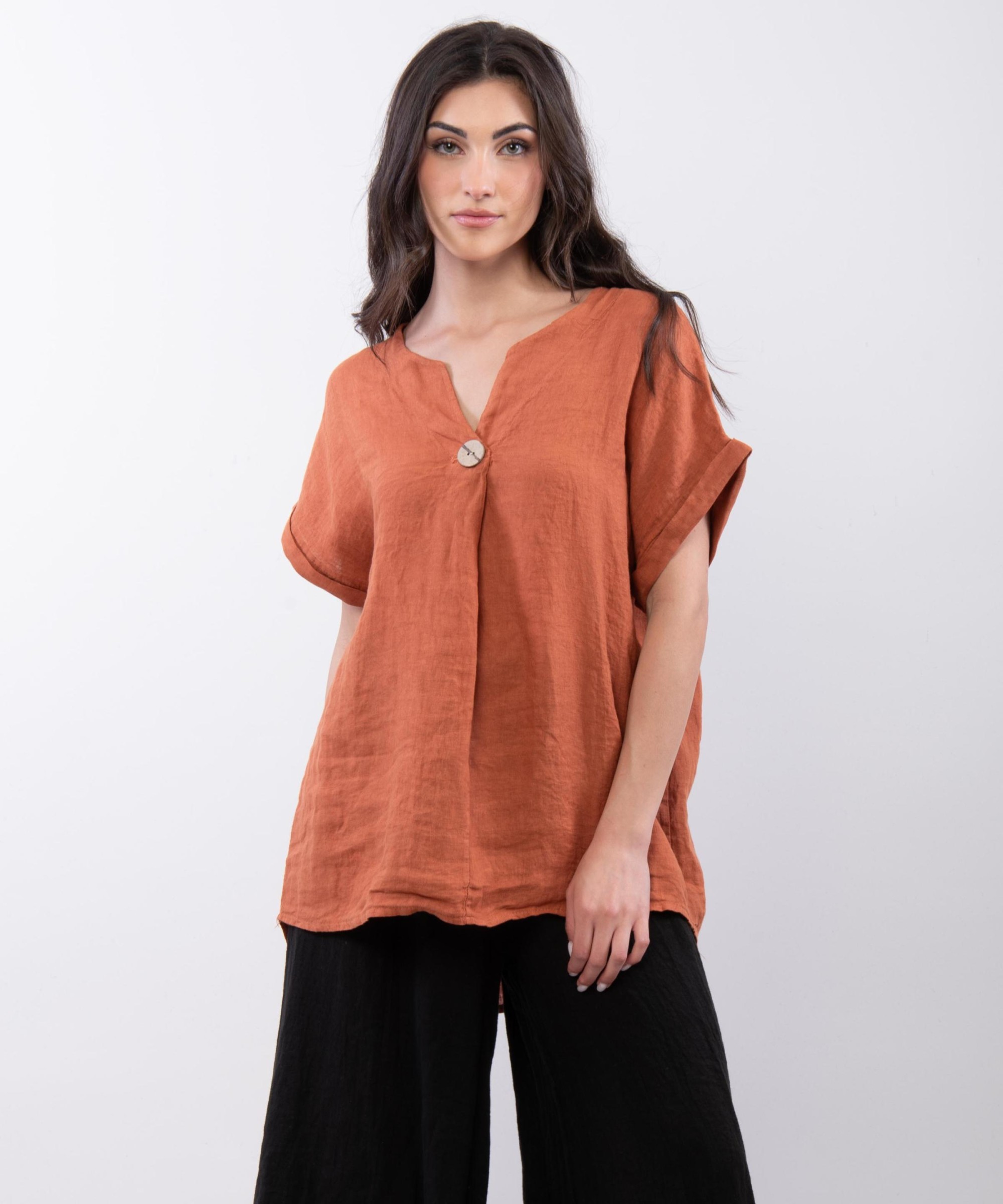 Top Lino V con Bottone