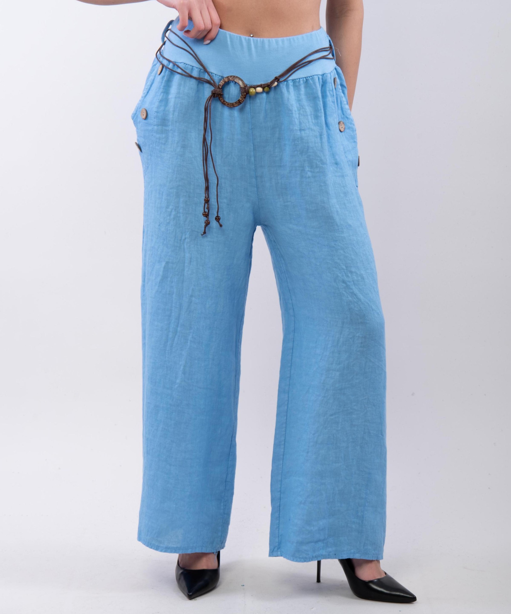 Pantalone con bottoni sulle tasche