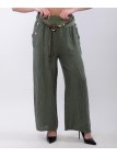 Pantalone con bottoni sulle tasche