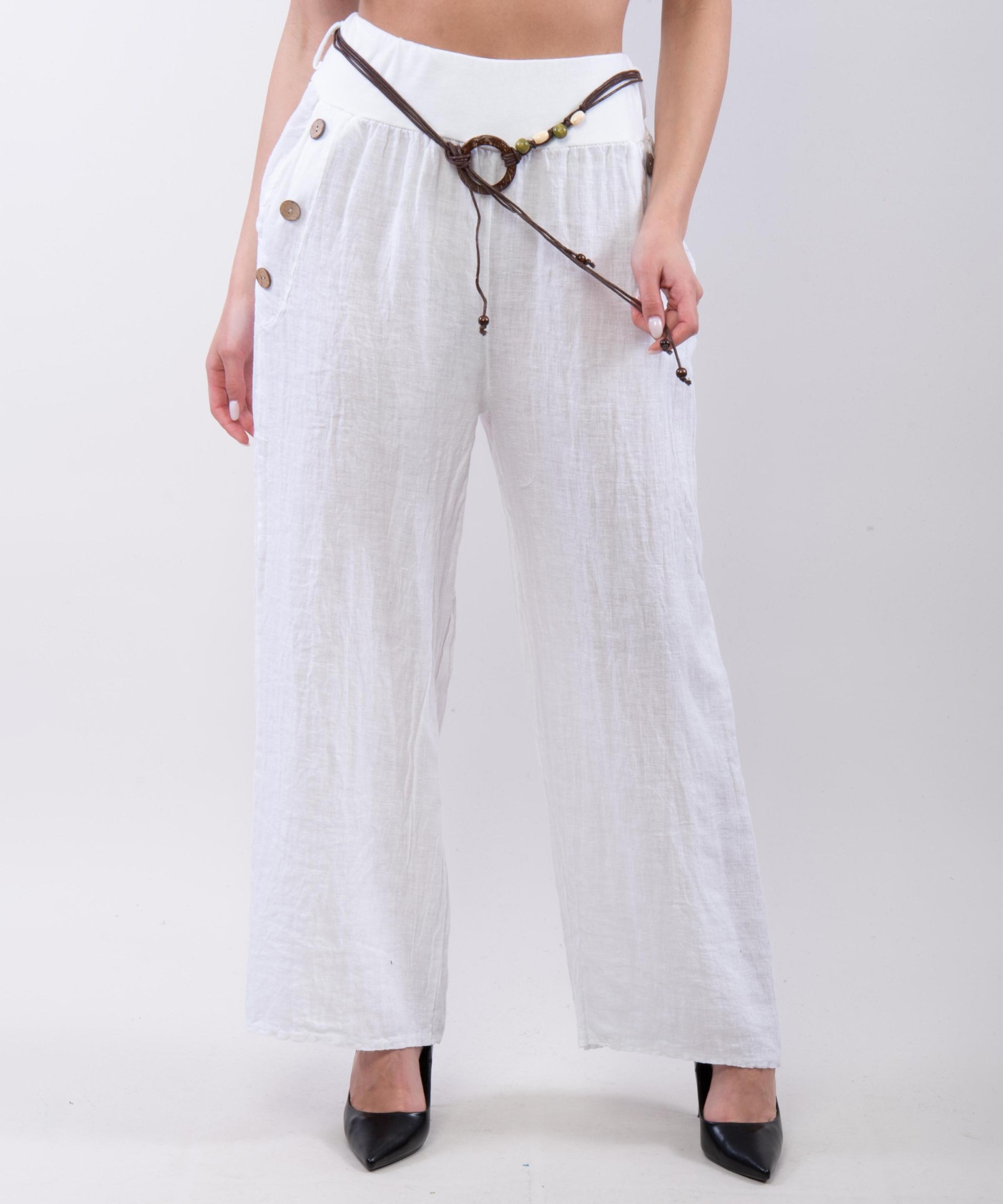 Pantalone con bottoni sulle tasche
