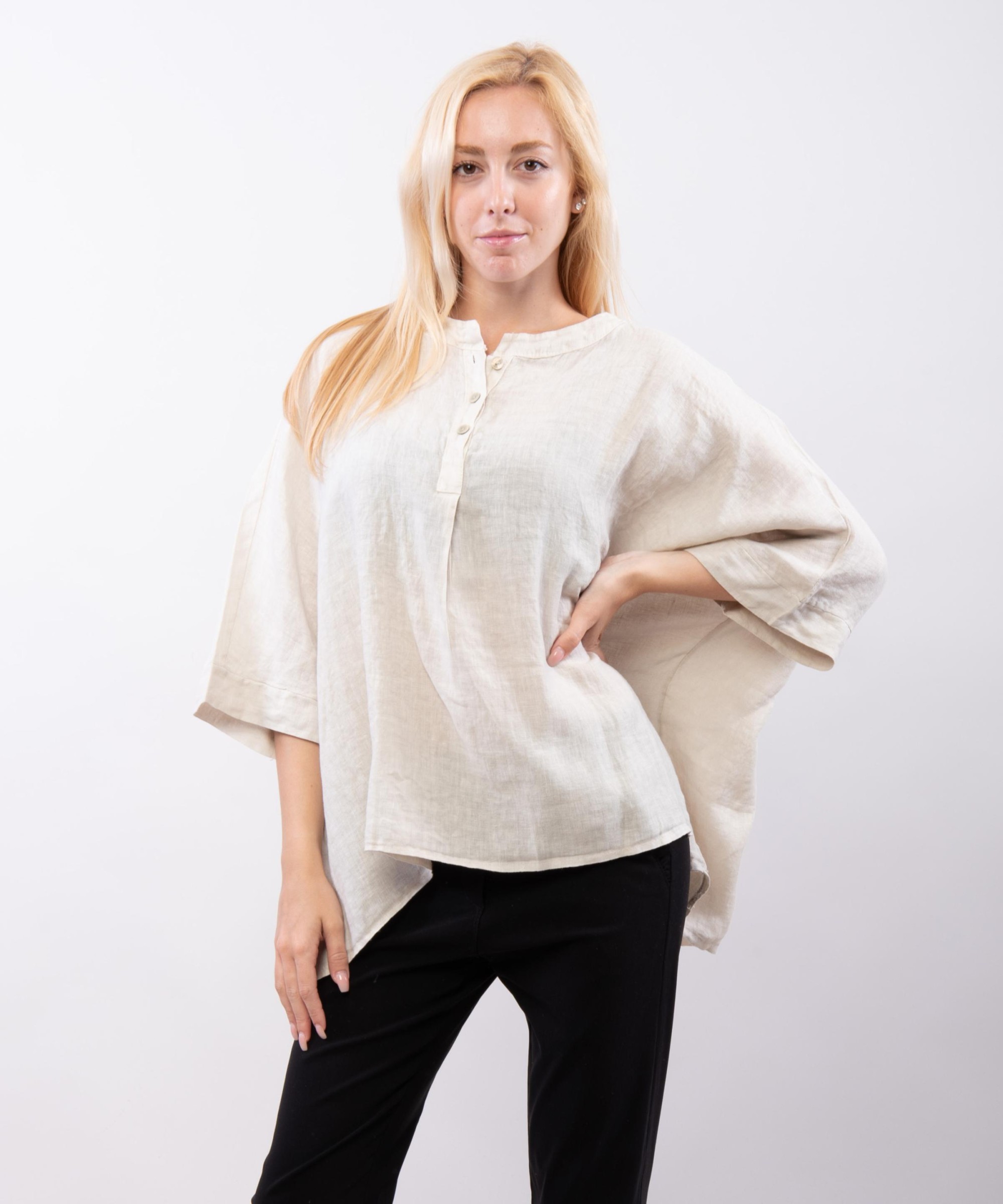 Top Lino Oversize con Bottoni
