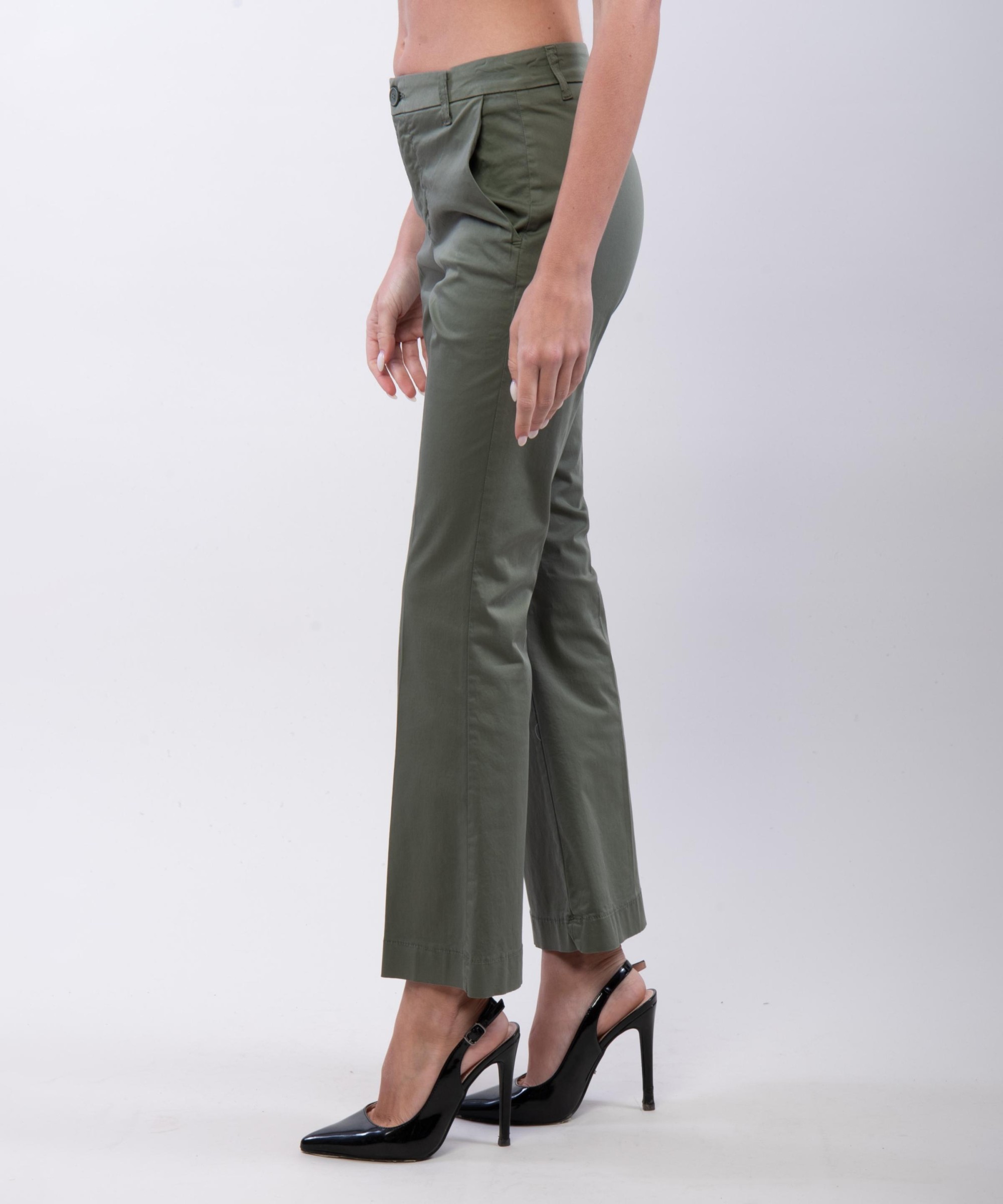 pantaloni zampa in cotone