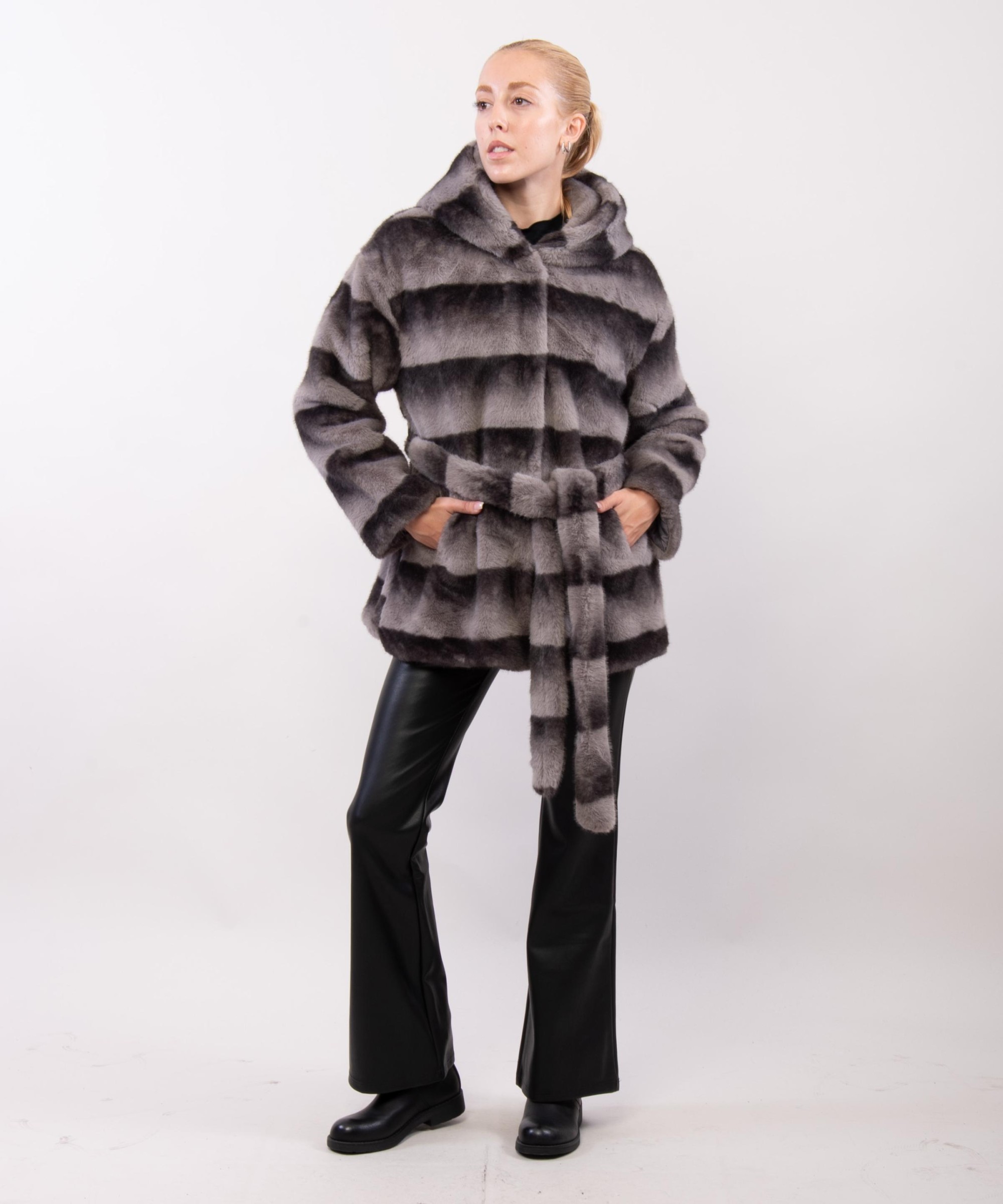 giacca pelliccia con cappuccio