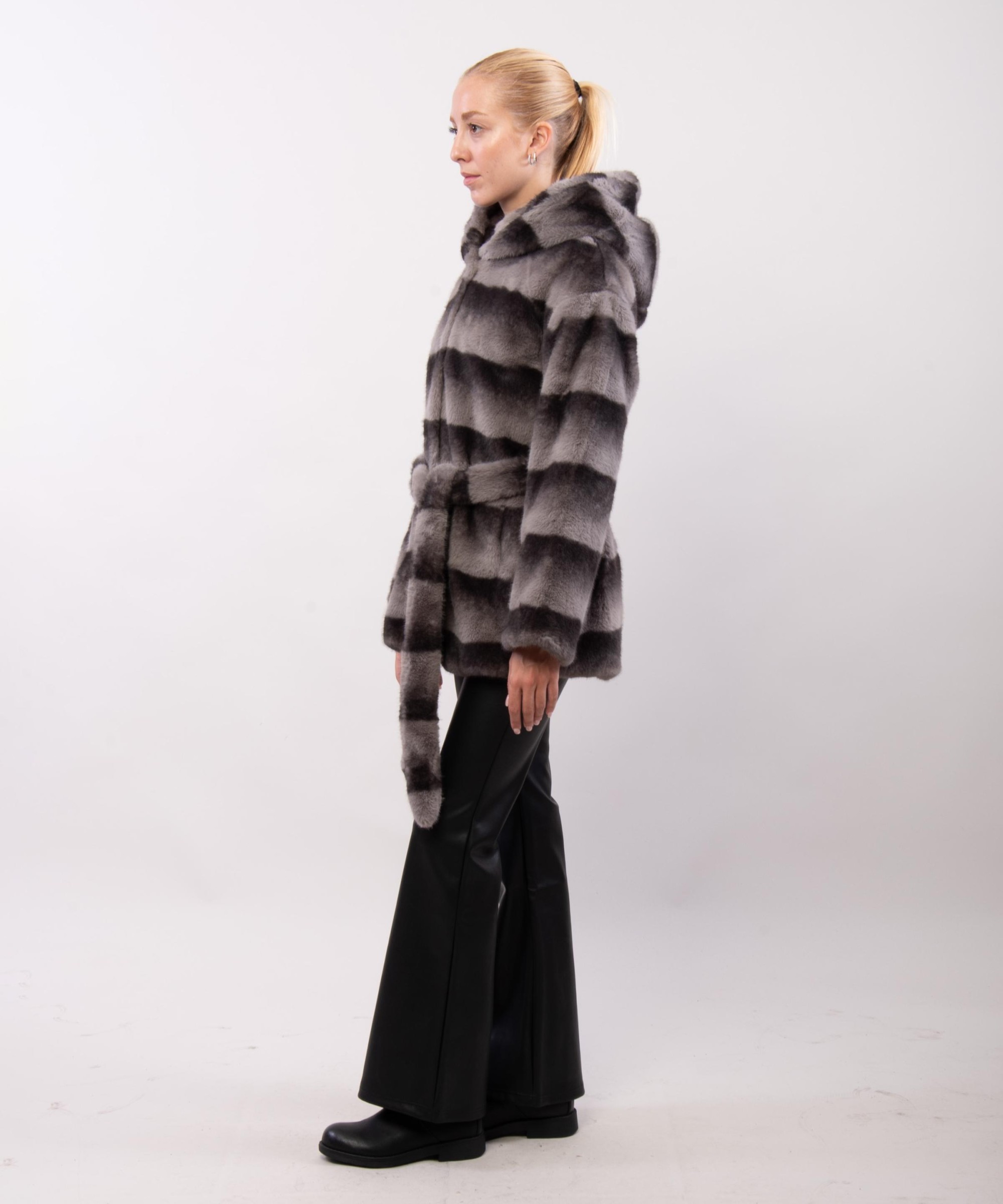 giacca pelliccia con cappuccio