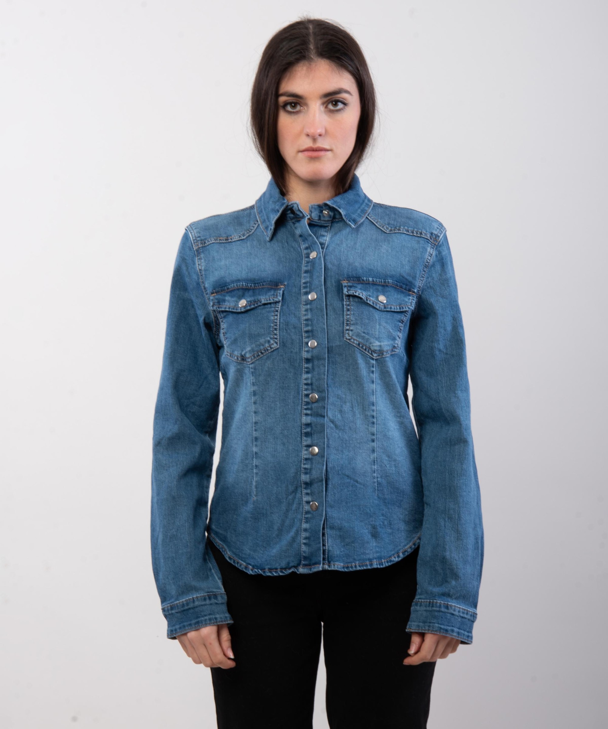 Camicia di jeans scura