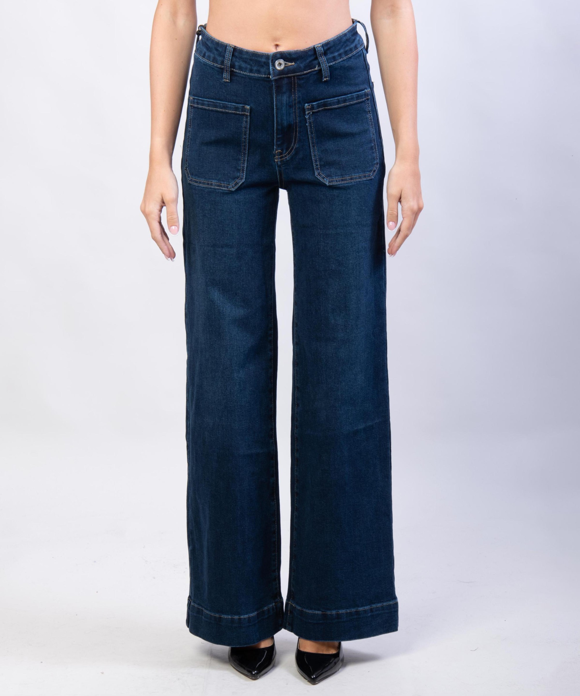 Jeans a palazzo con tasche frontali