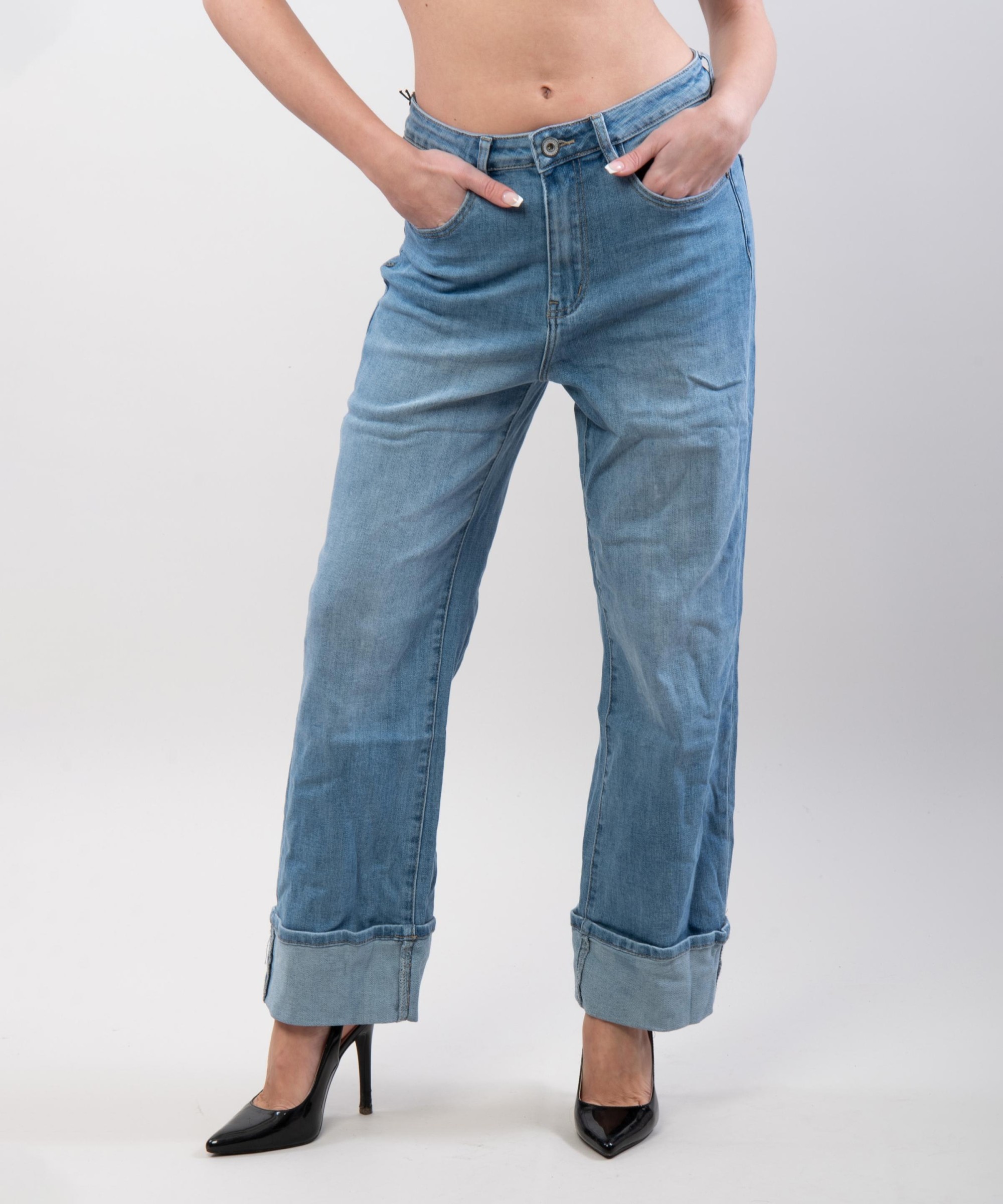 Pantaloni Jeans Culotte con Risvolto