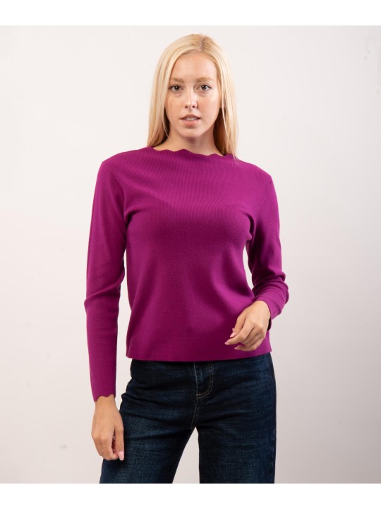 Maglione con collo e orlo delle maniche ondulate