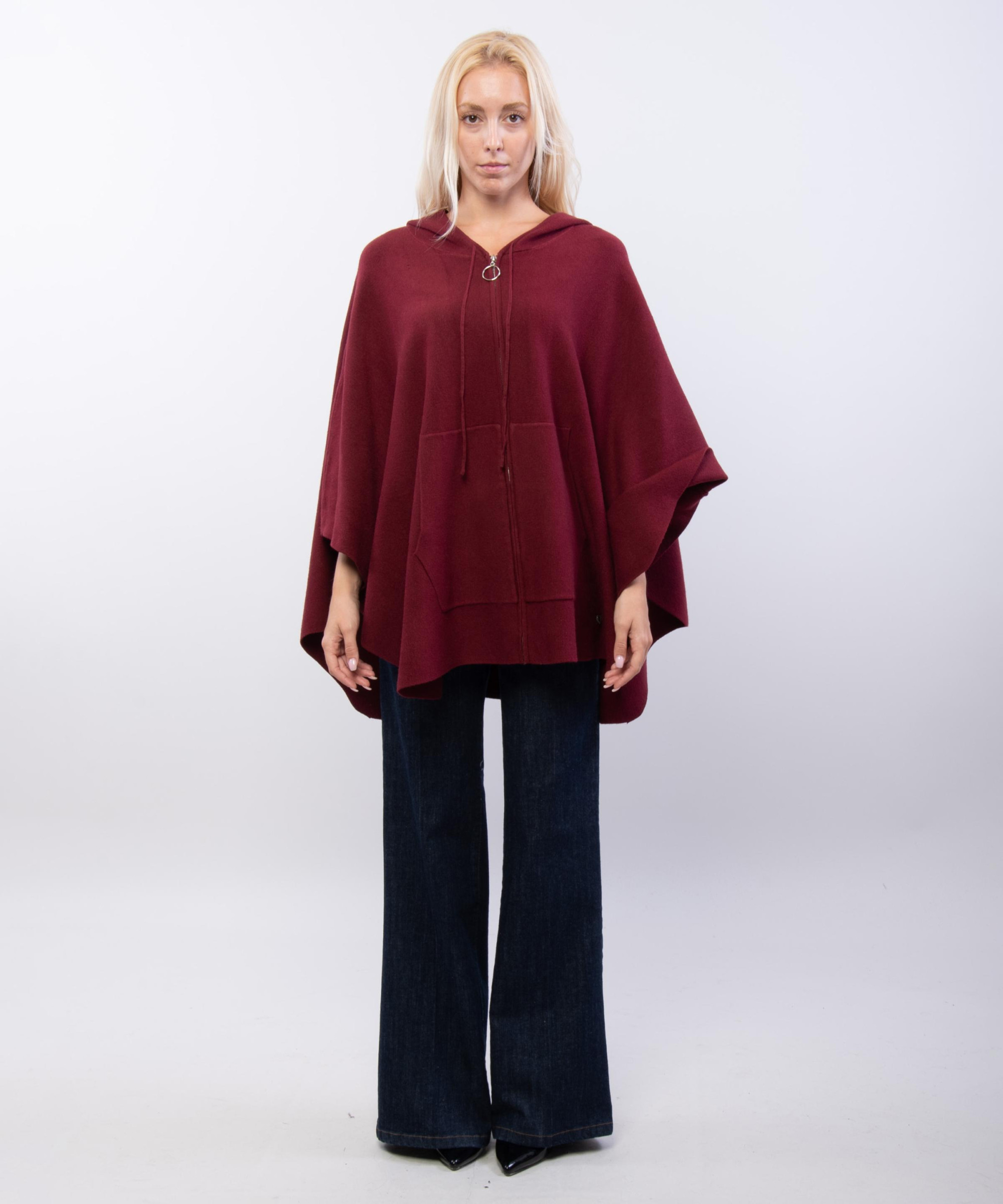 poncho con cappuccio e zip