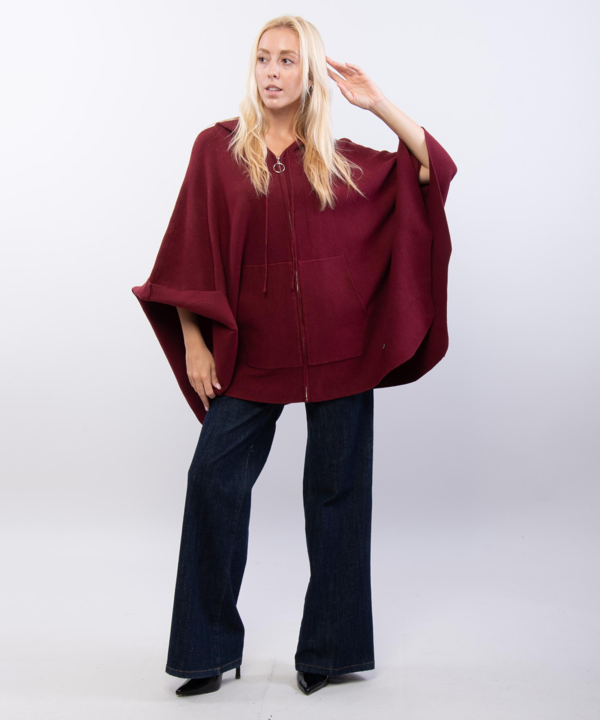 poncho con cappuccio e zip