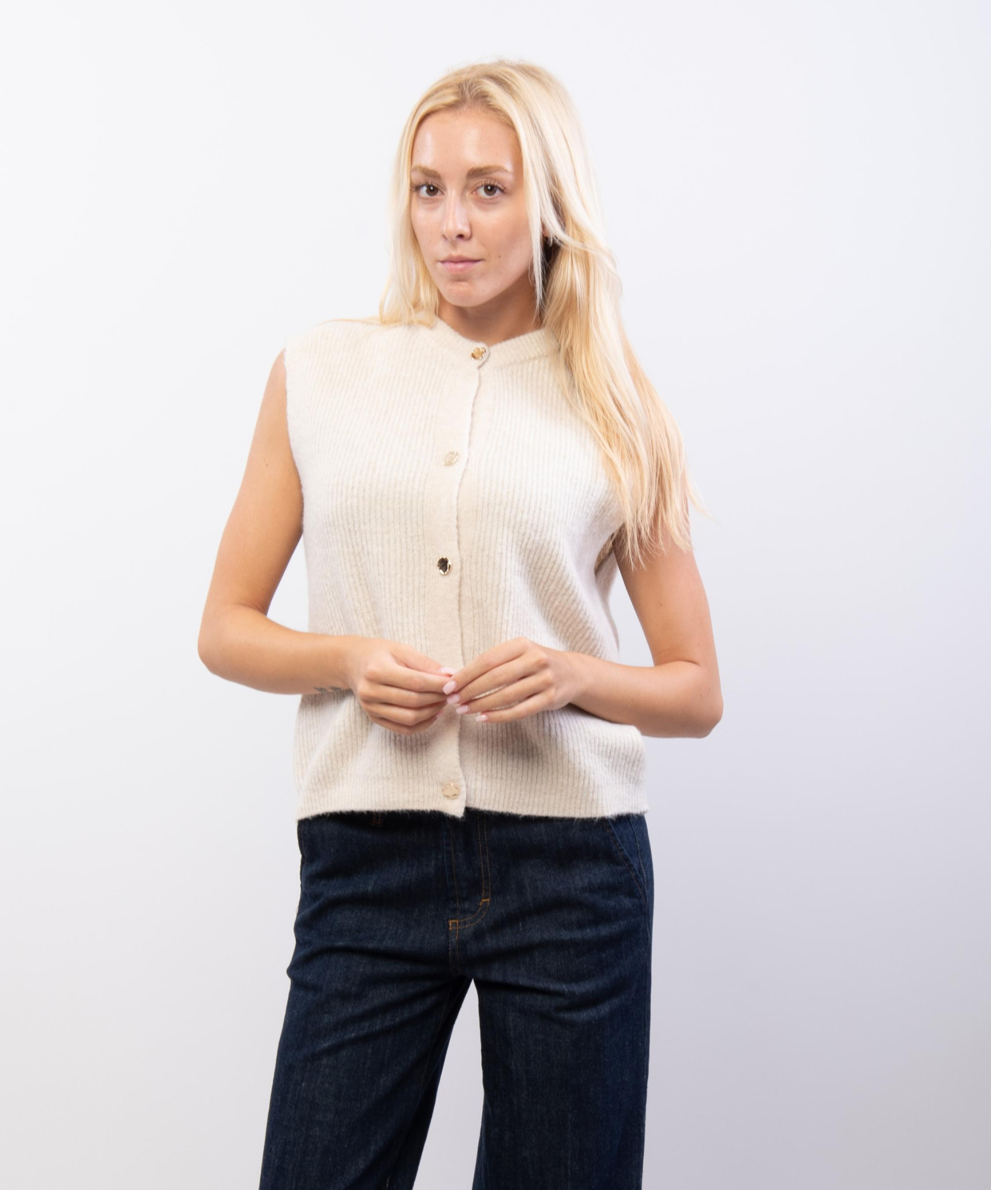 gilet aperto con bottoni