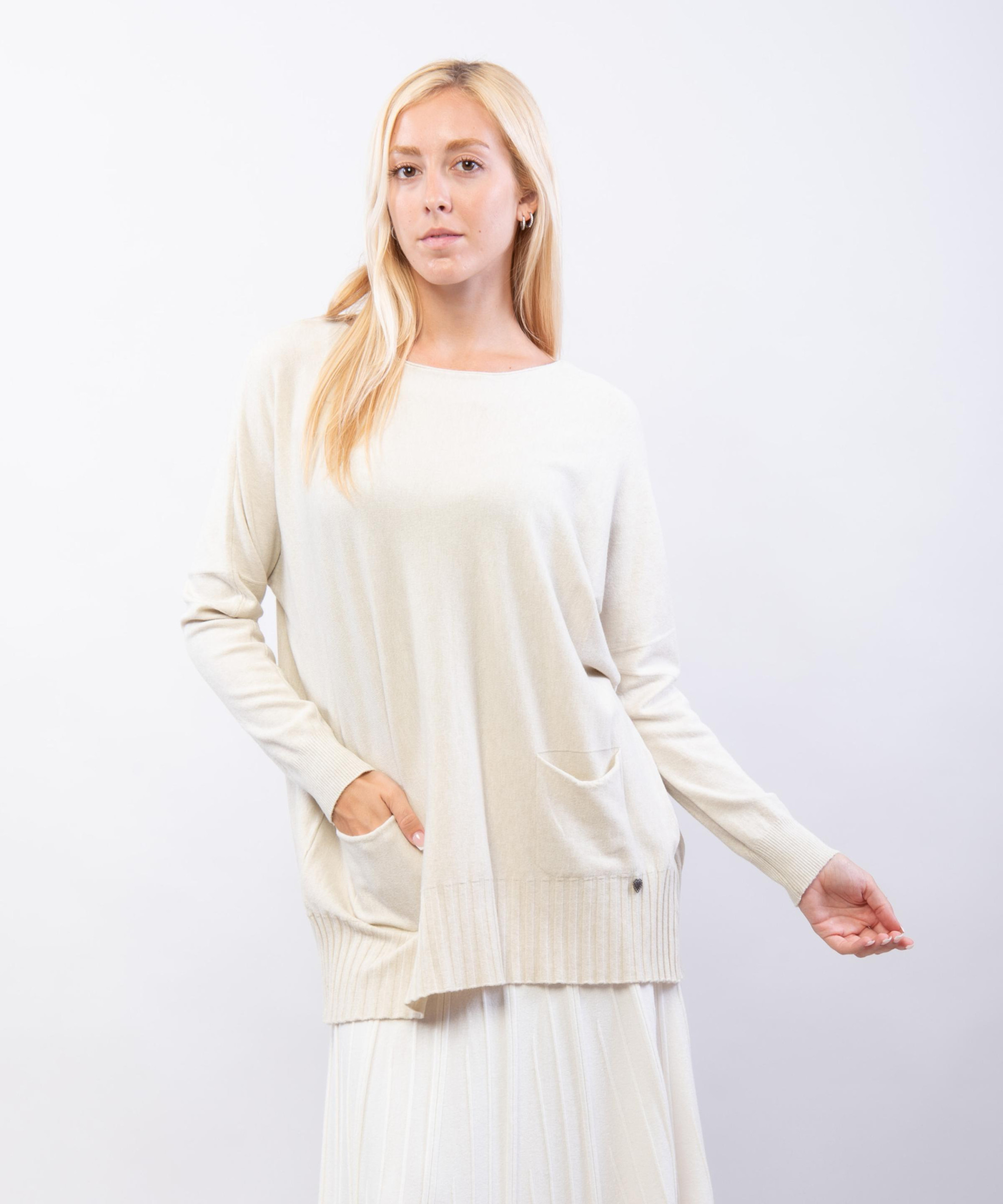maglione basic con tasche