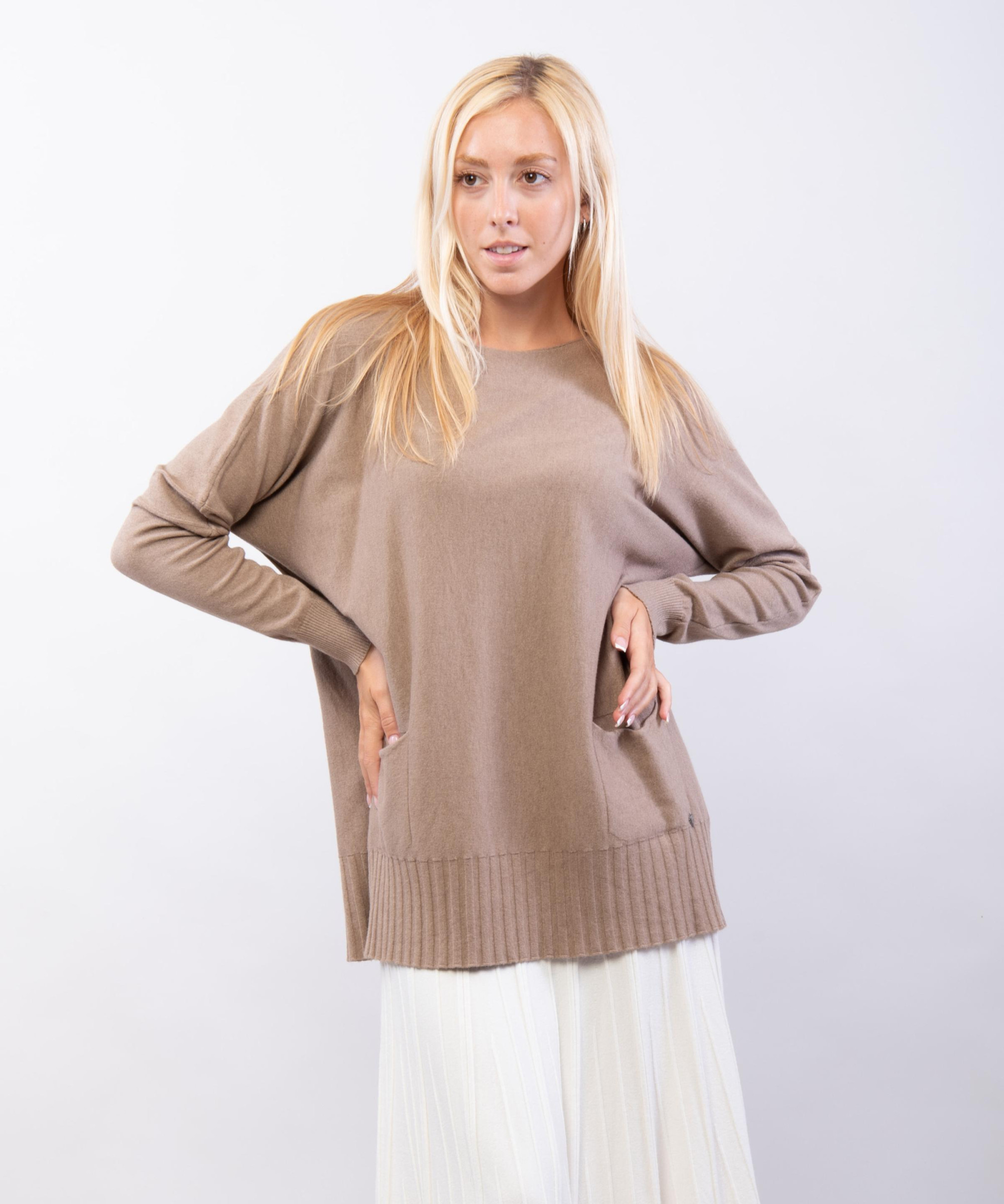 maglione basic con tasche
