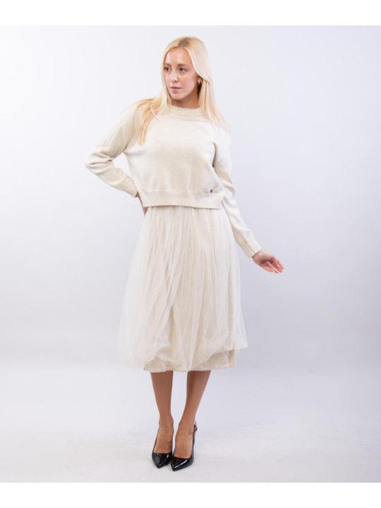 abito in maglia e tulle