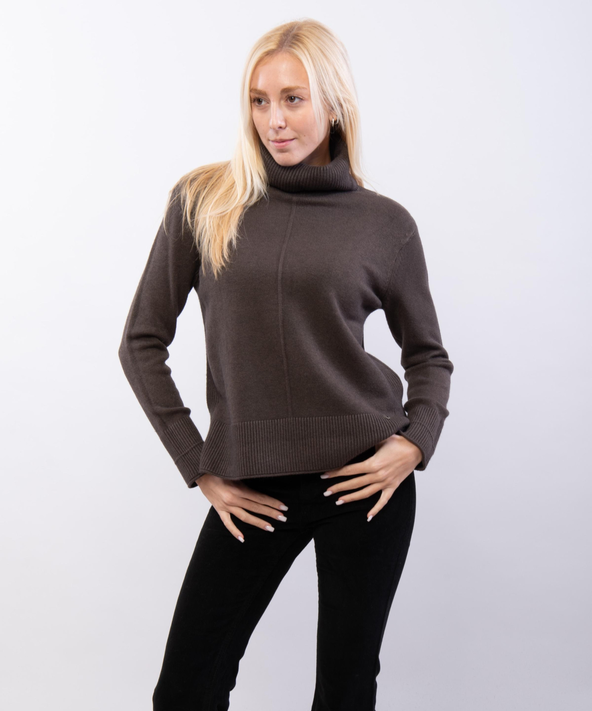 maglieria con collo alto