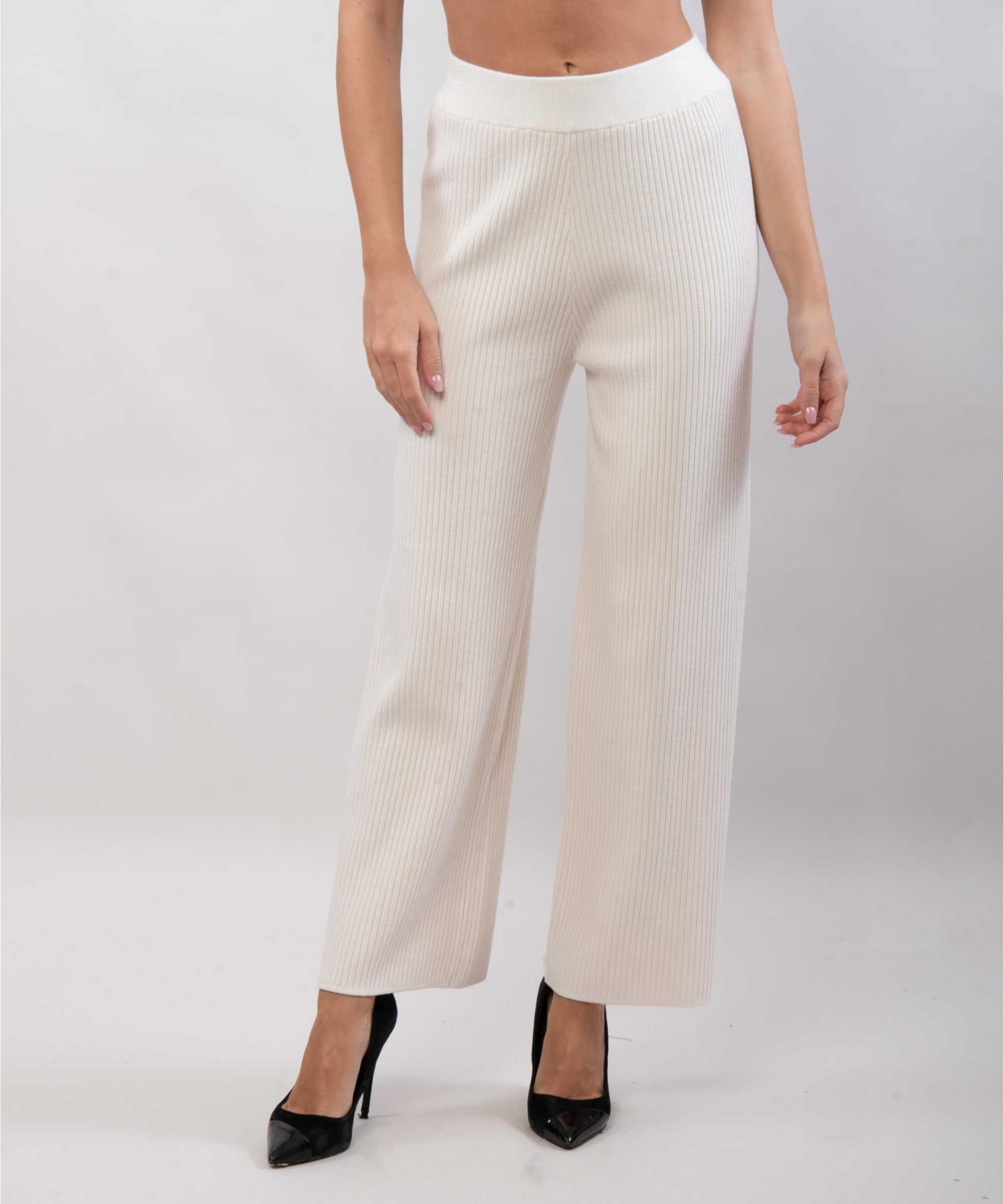 Pantaloni a coste in maglia