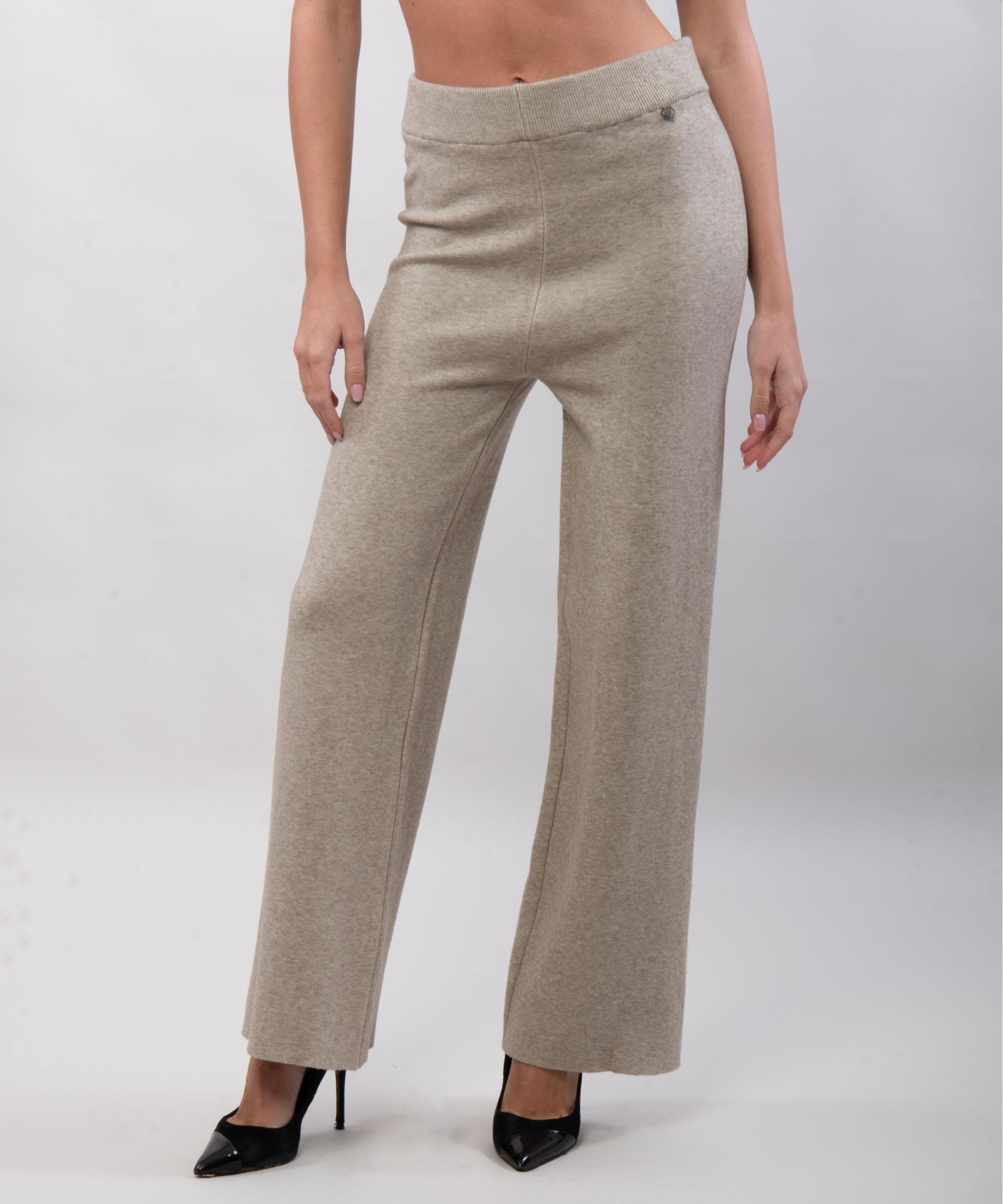 Pantaloni a palazzo in maglia