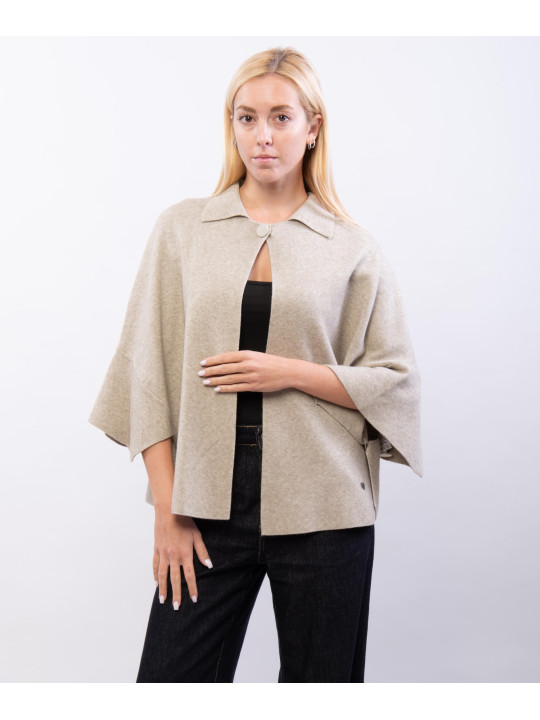 poncho in maglia con colletto