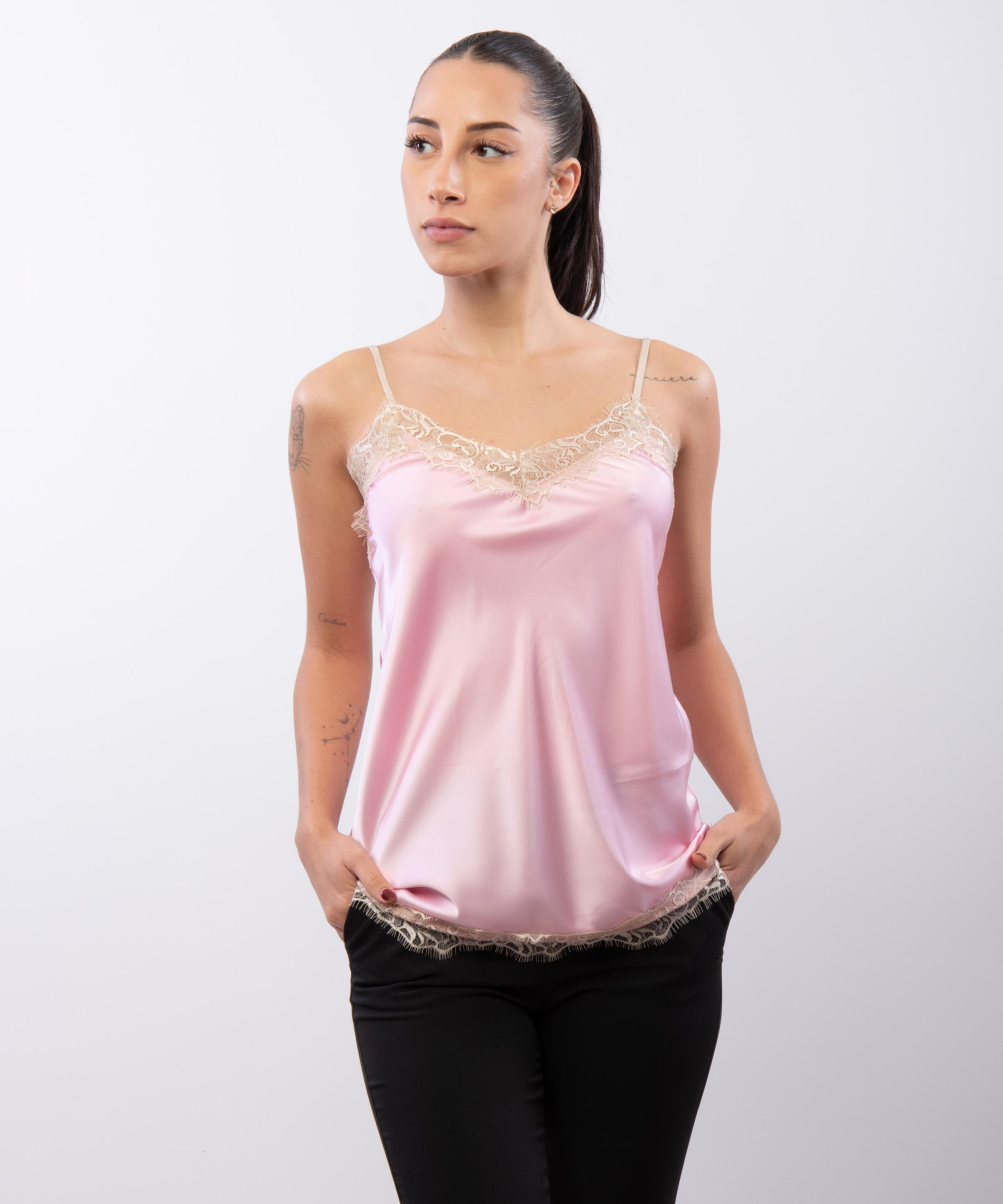 Top Scollo V Pizzo 95% poliestere 5%elastico