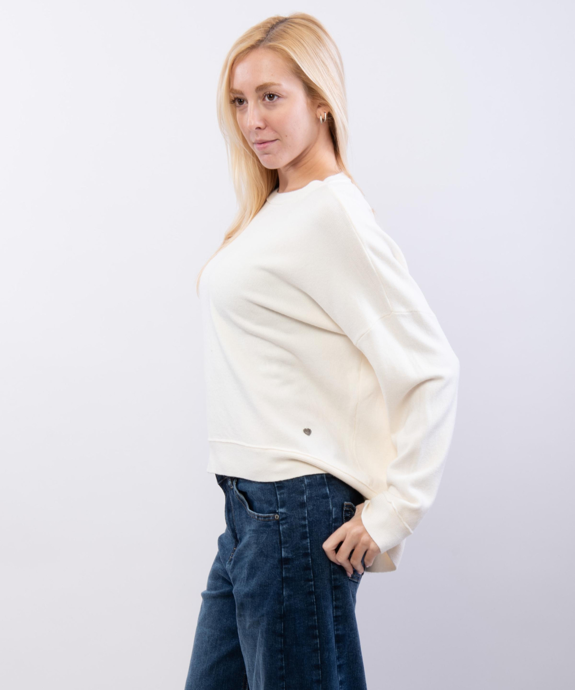 maglieria con dettaglio orlo