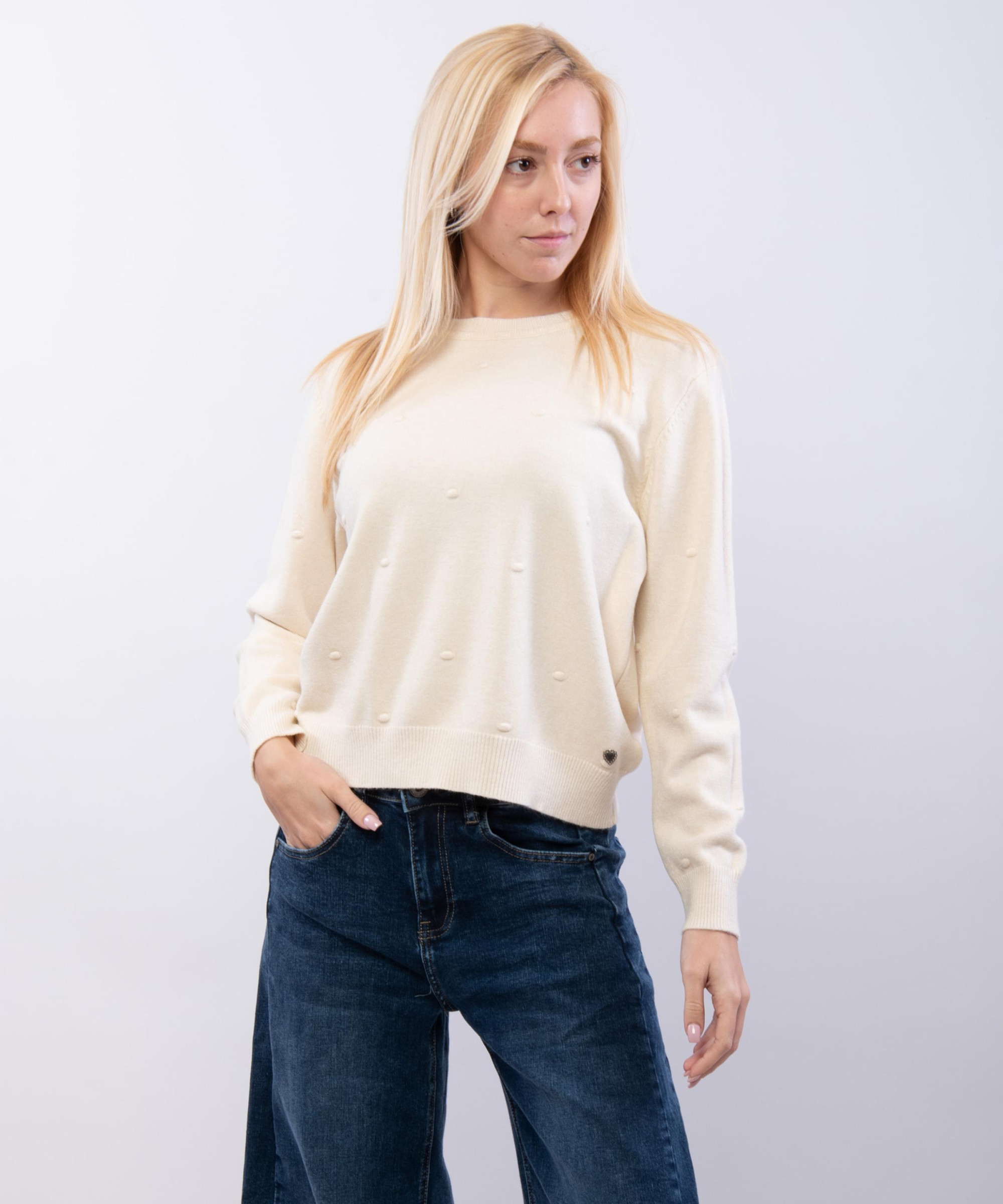 maglia semplice con pallini ricamo