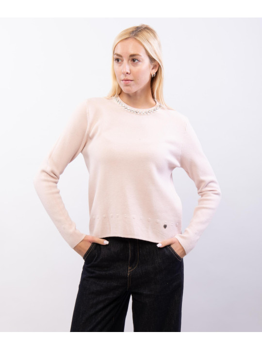 Maglieria con accessorio al collo