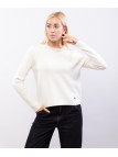Maglieria con accessorio al collo
