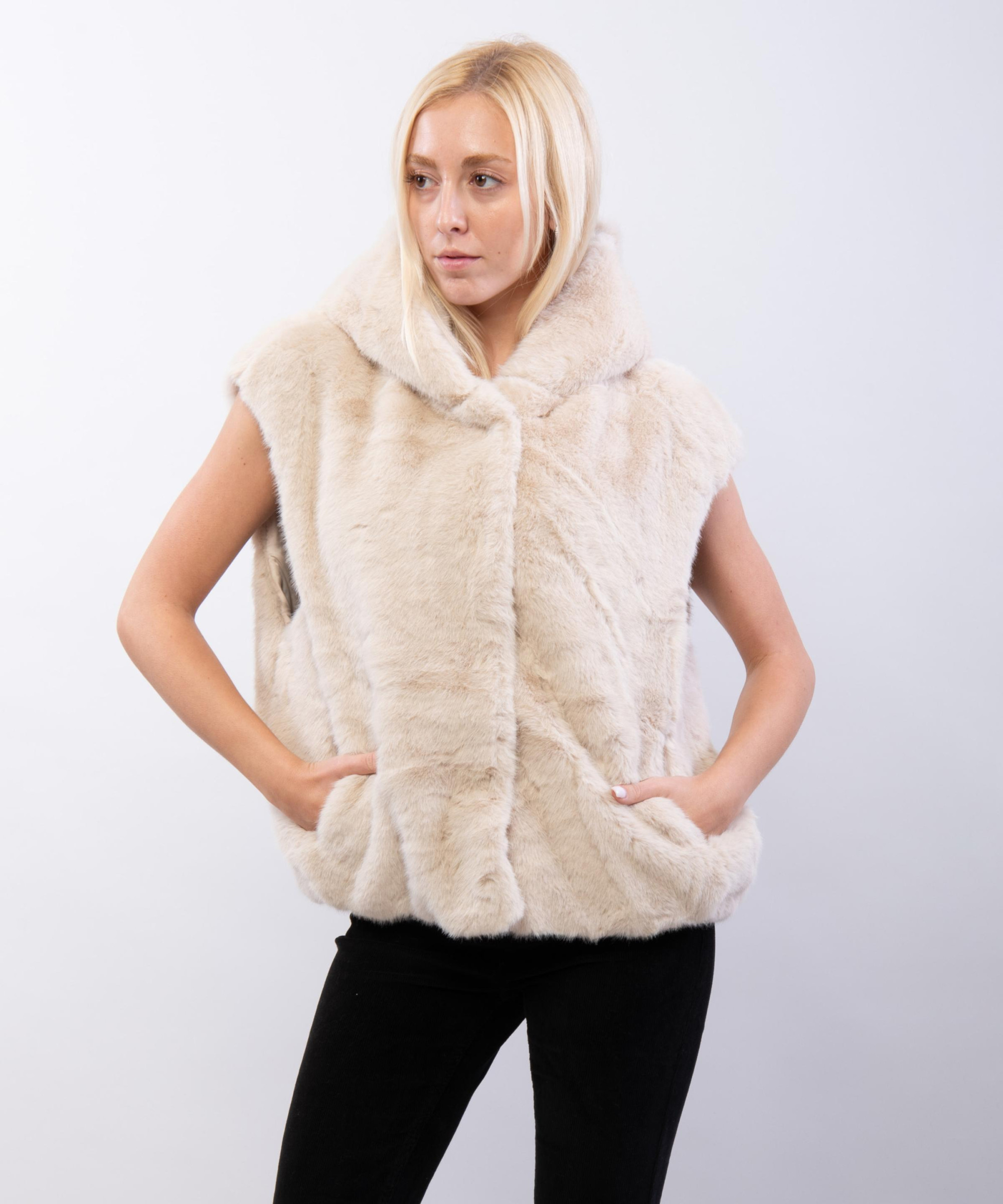 Gilet in Pelliccia con Cappuccio