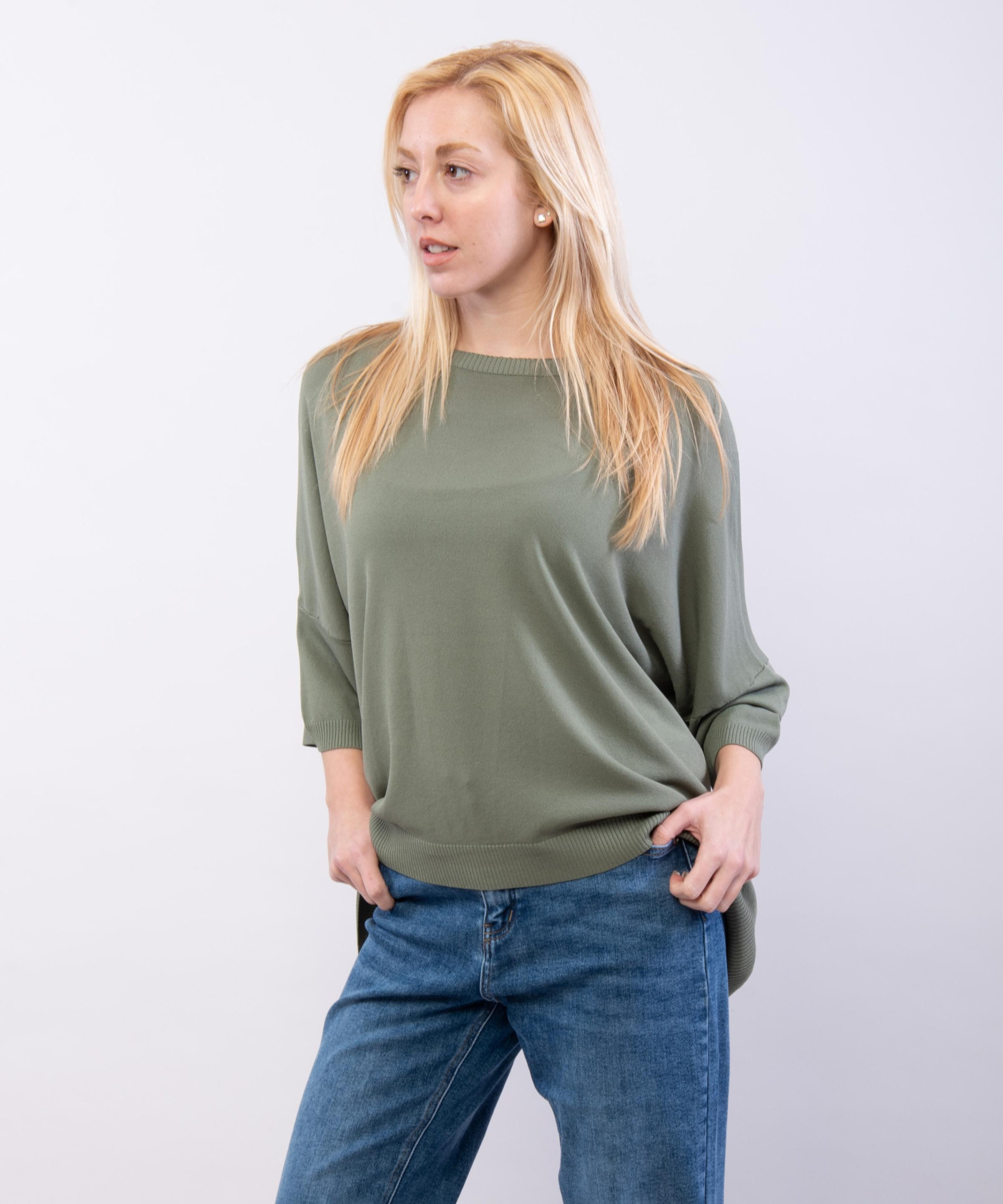 Maglia Oversize con Spalla Scesa