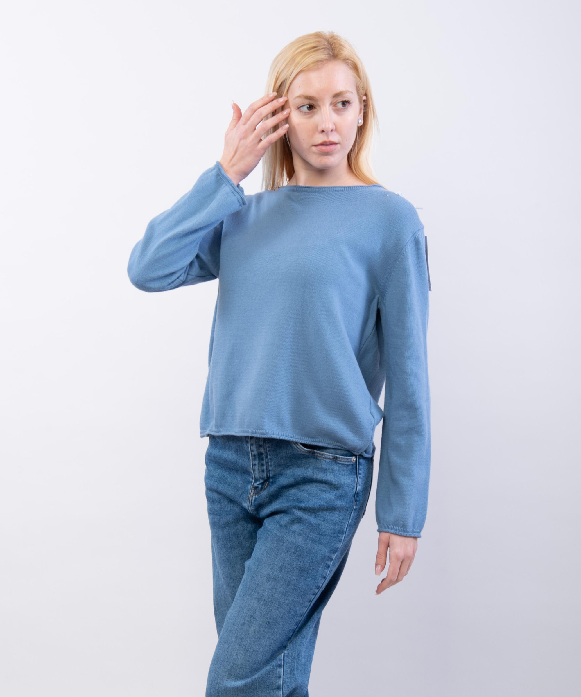 maglia leggera con collo arricciato